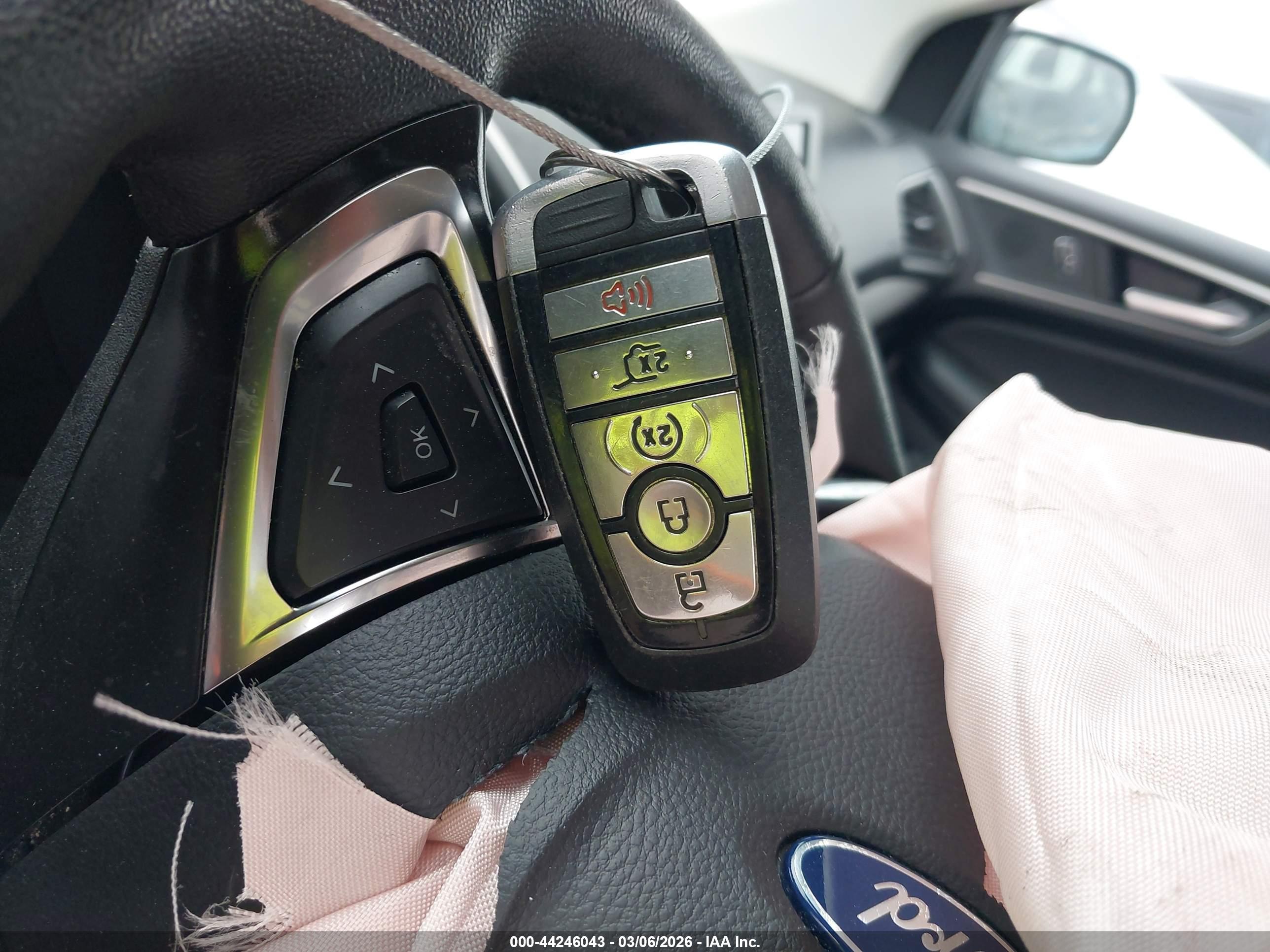 FORD EDGE image 11