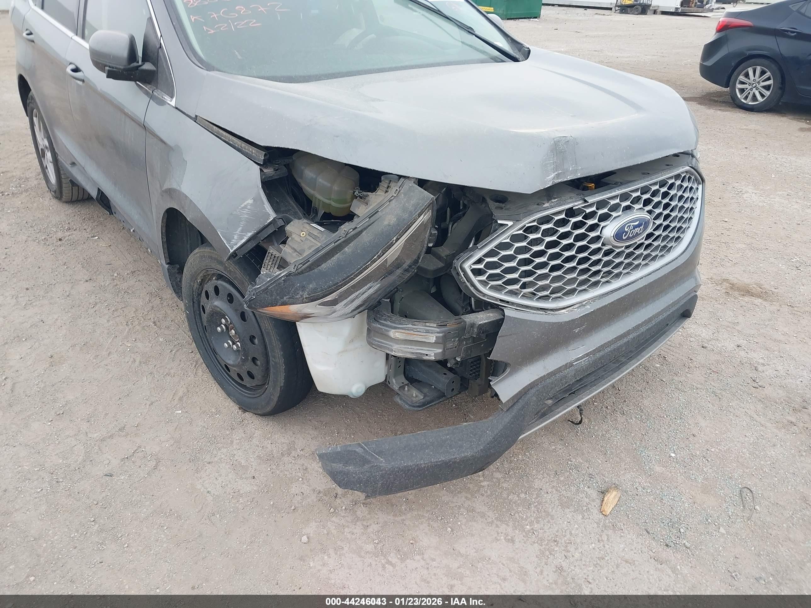 FORD EDGE image 6