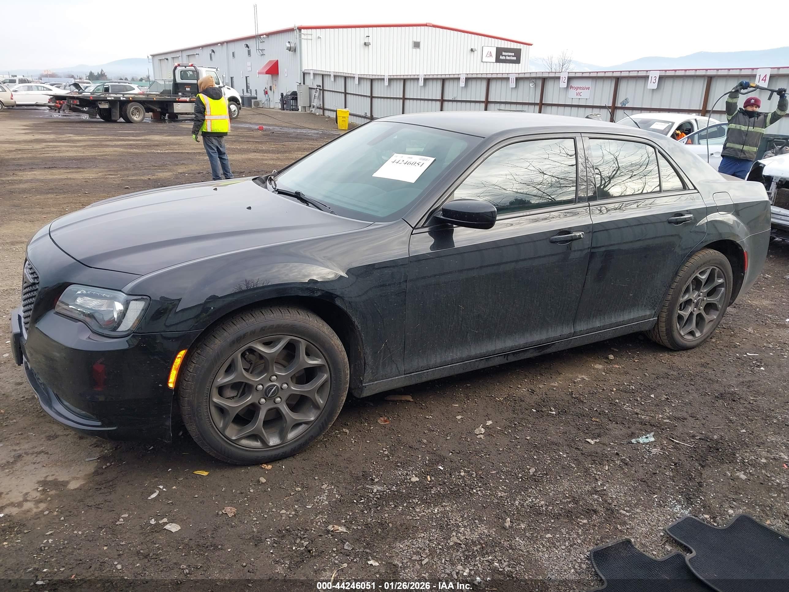 CHRYSLER 300 image 2