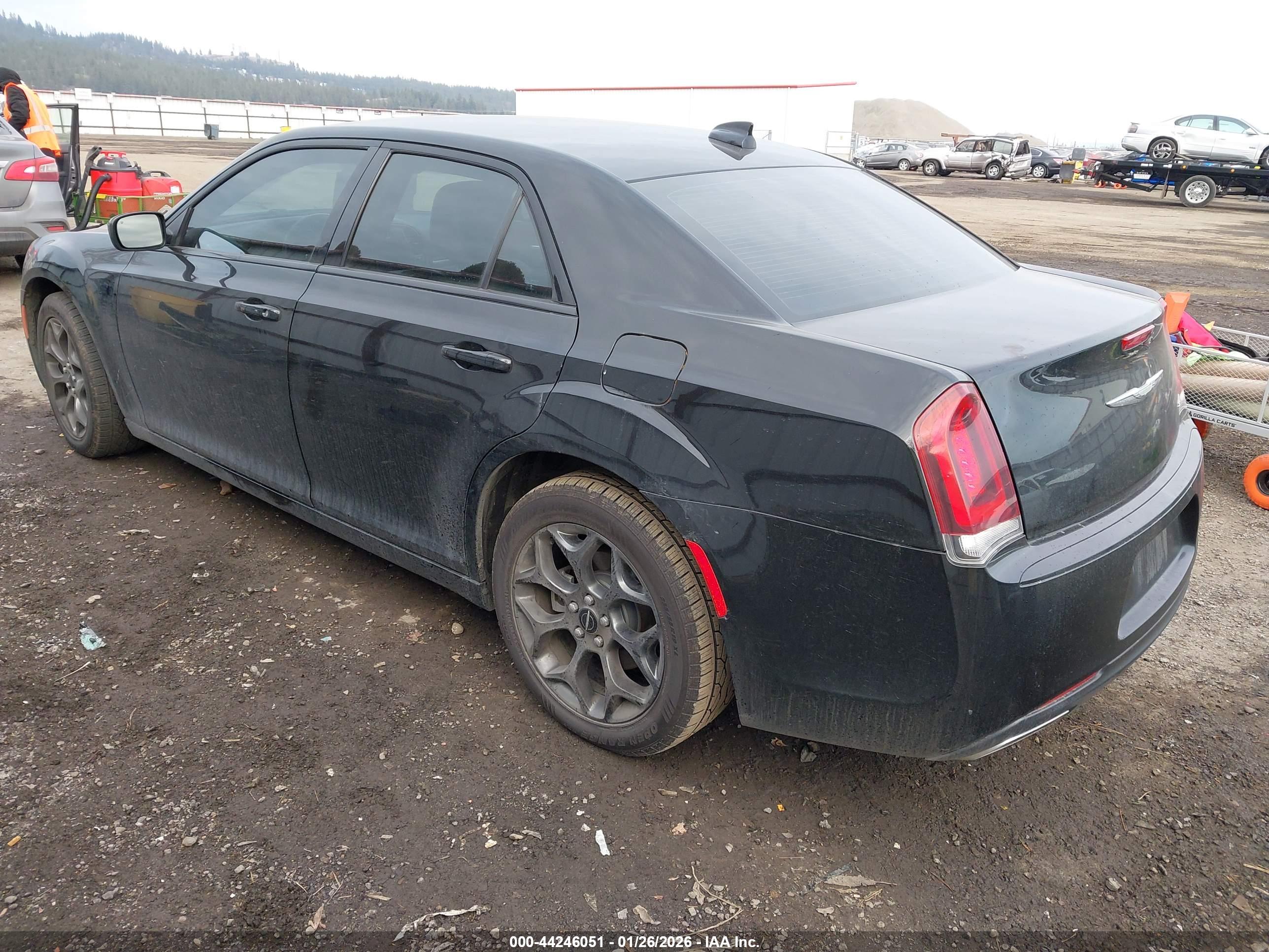 CHRYSLER 300 image 3