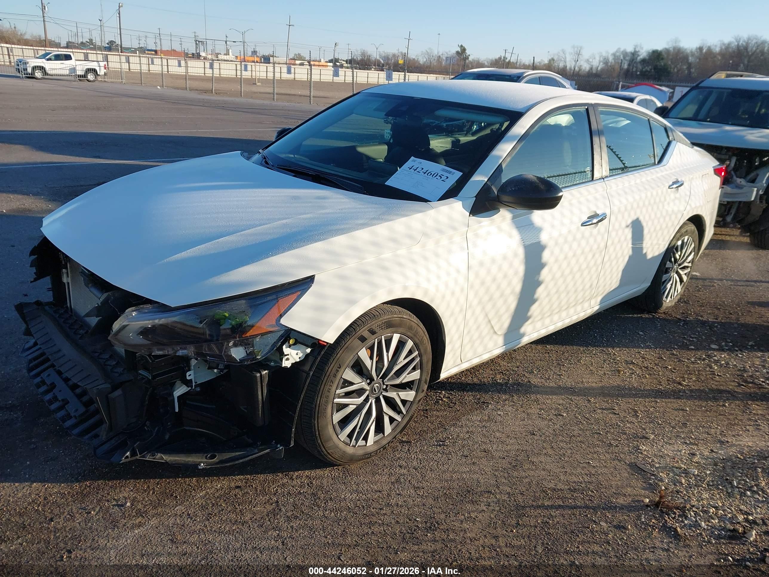 NISSAN ALTIMA image 2