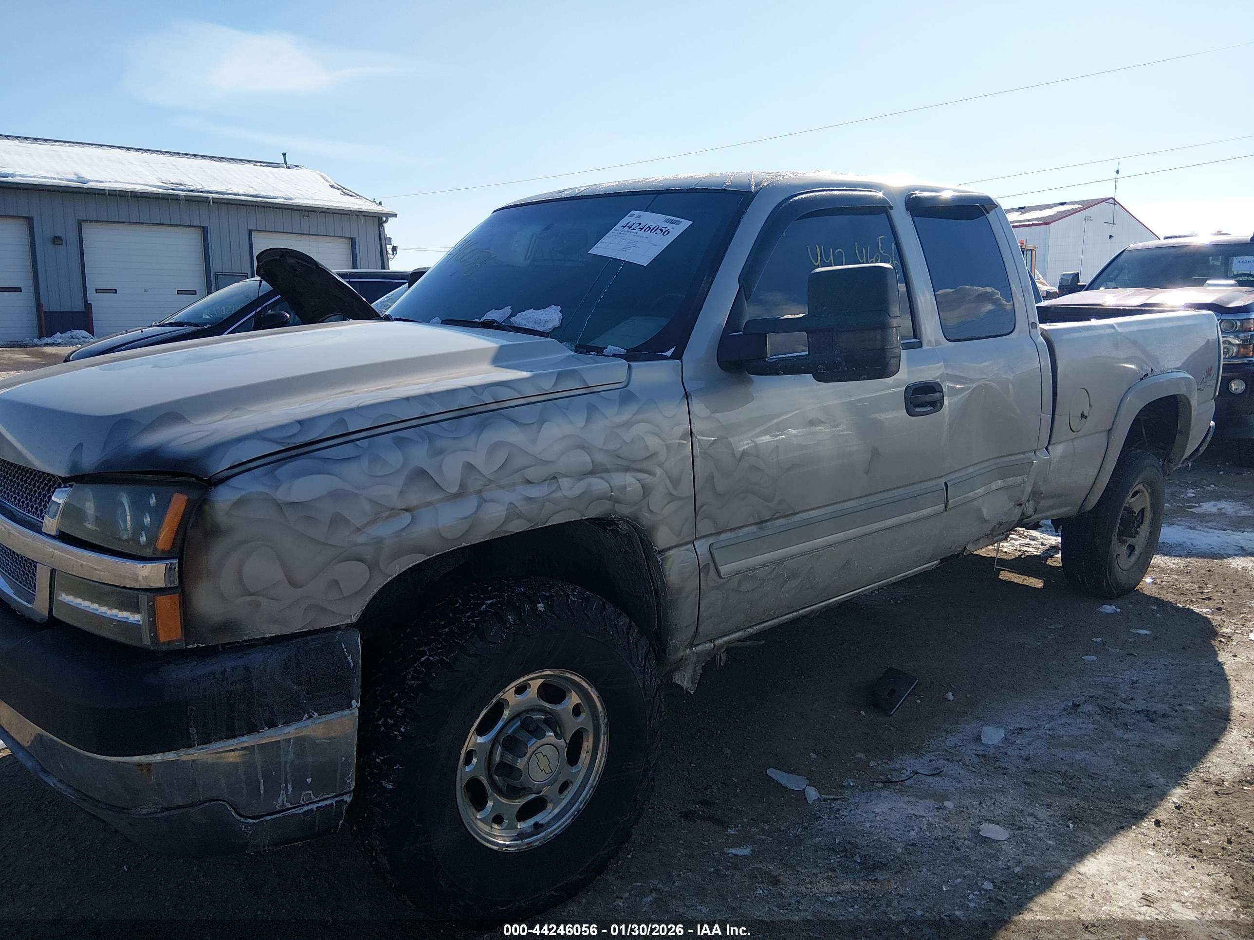 CHEVROLET SILVERADO image 6