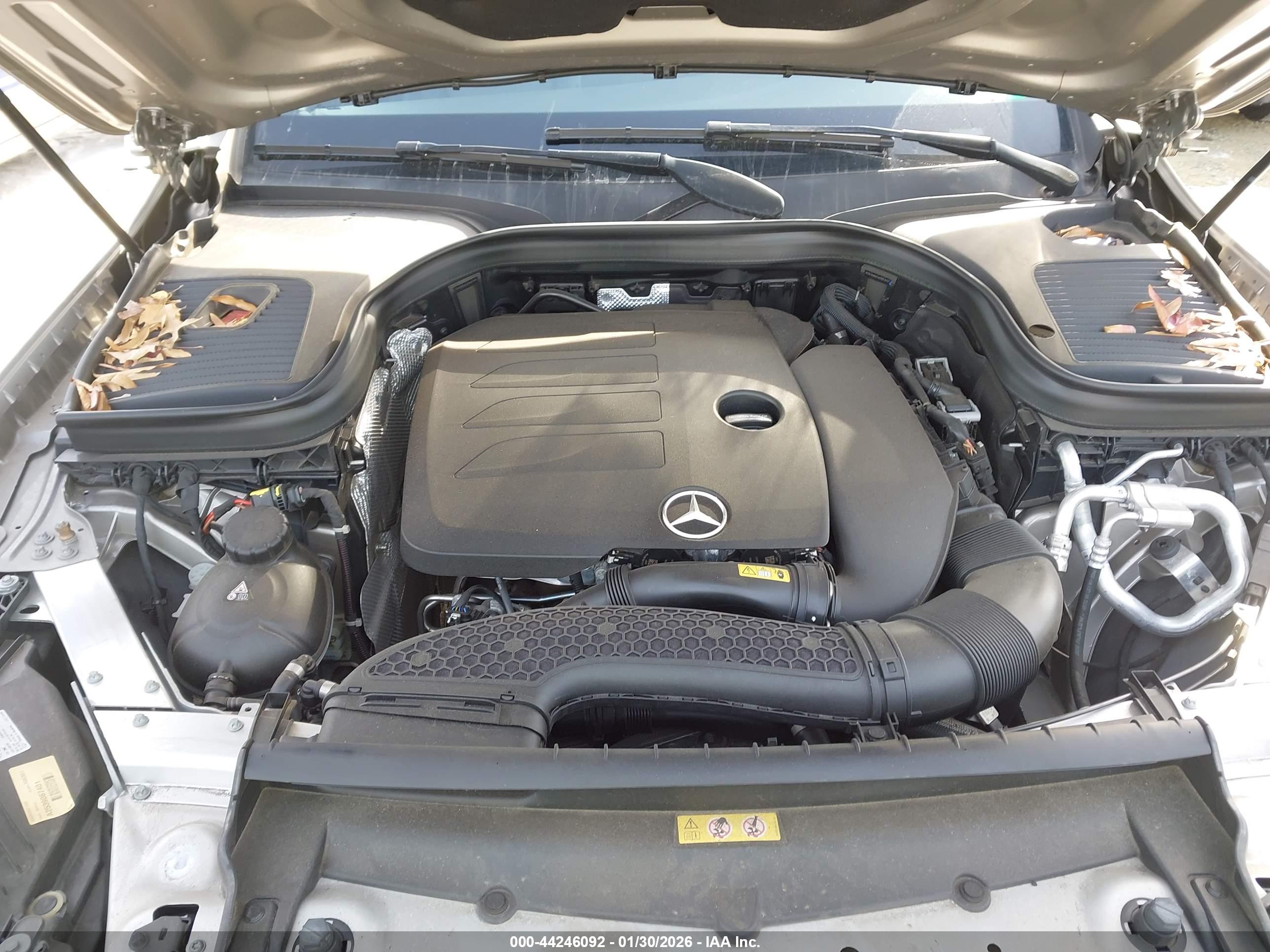 MERCEDES-BENZ GLC image 10
