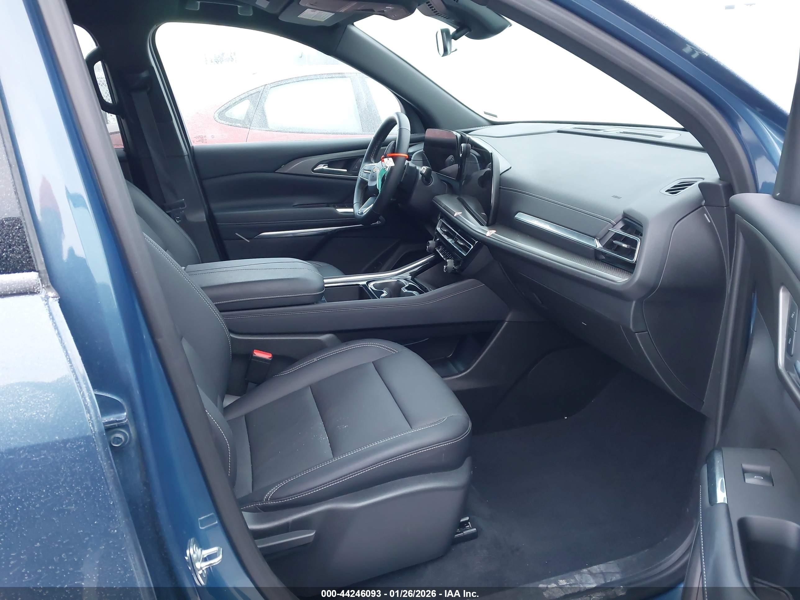 CHEVROLET TRAVERSE image 5