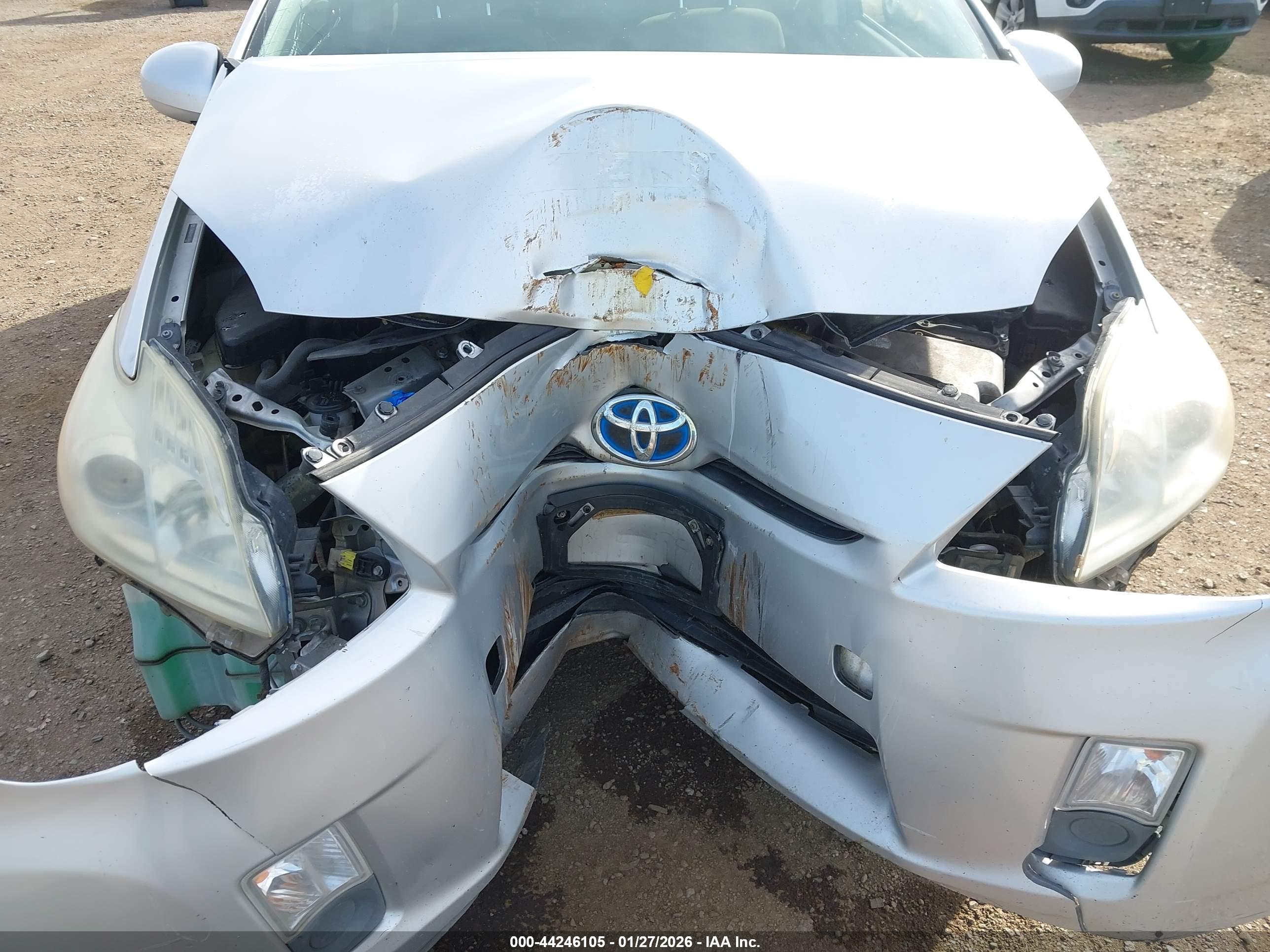 TOYOTA PRIUS image 6