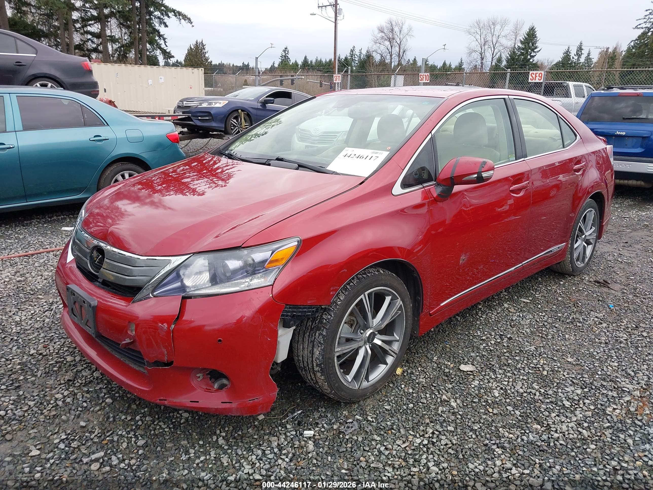 LEXUS HS image 2