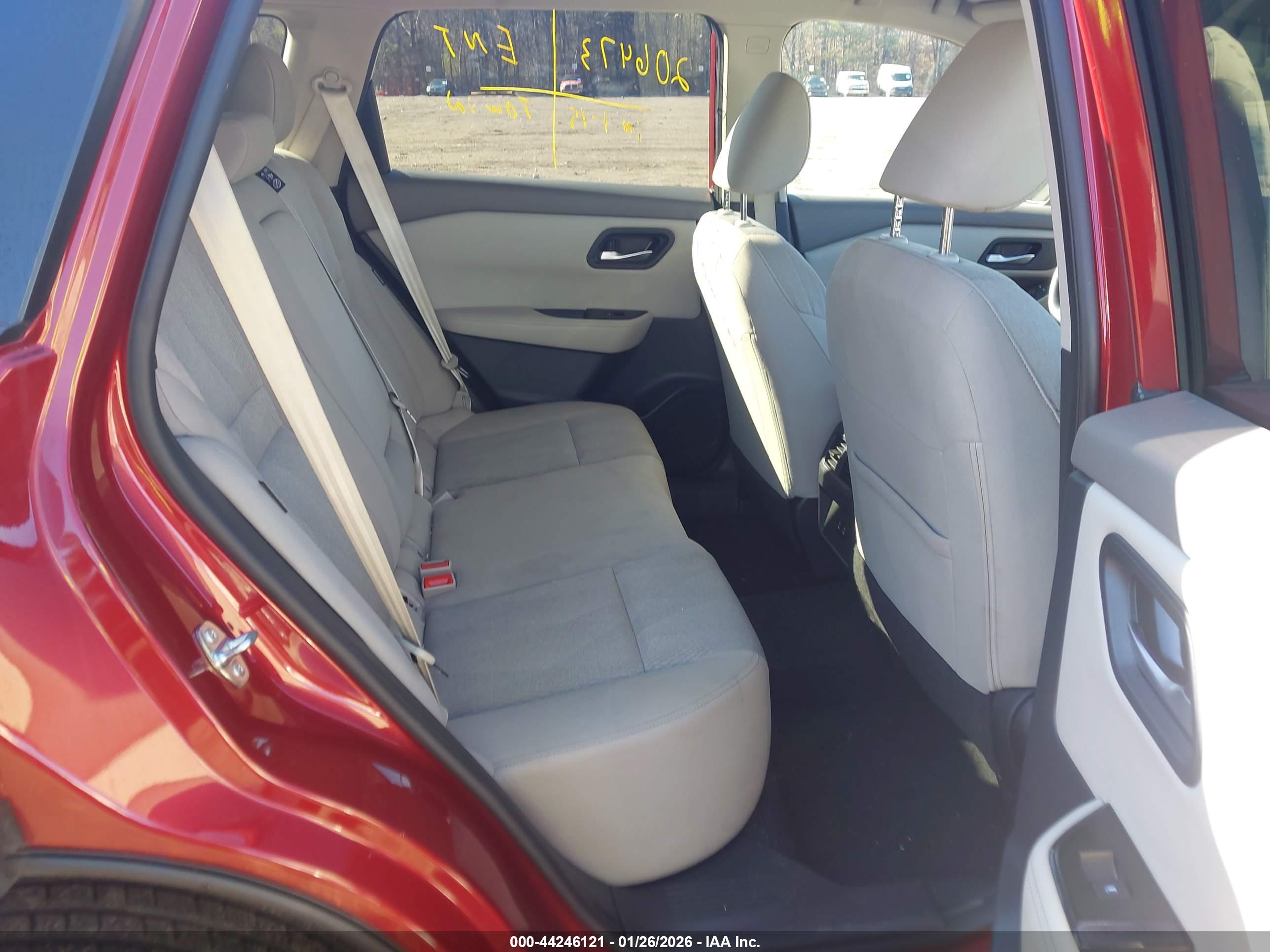 NISSAN ROGUE image 8