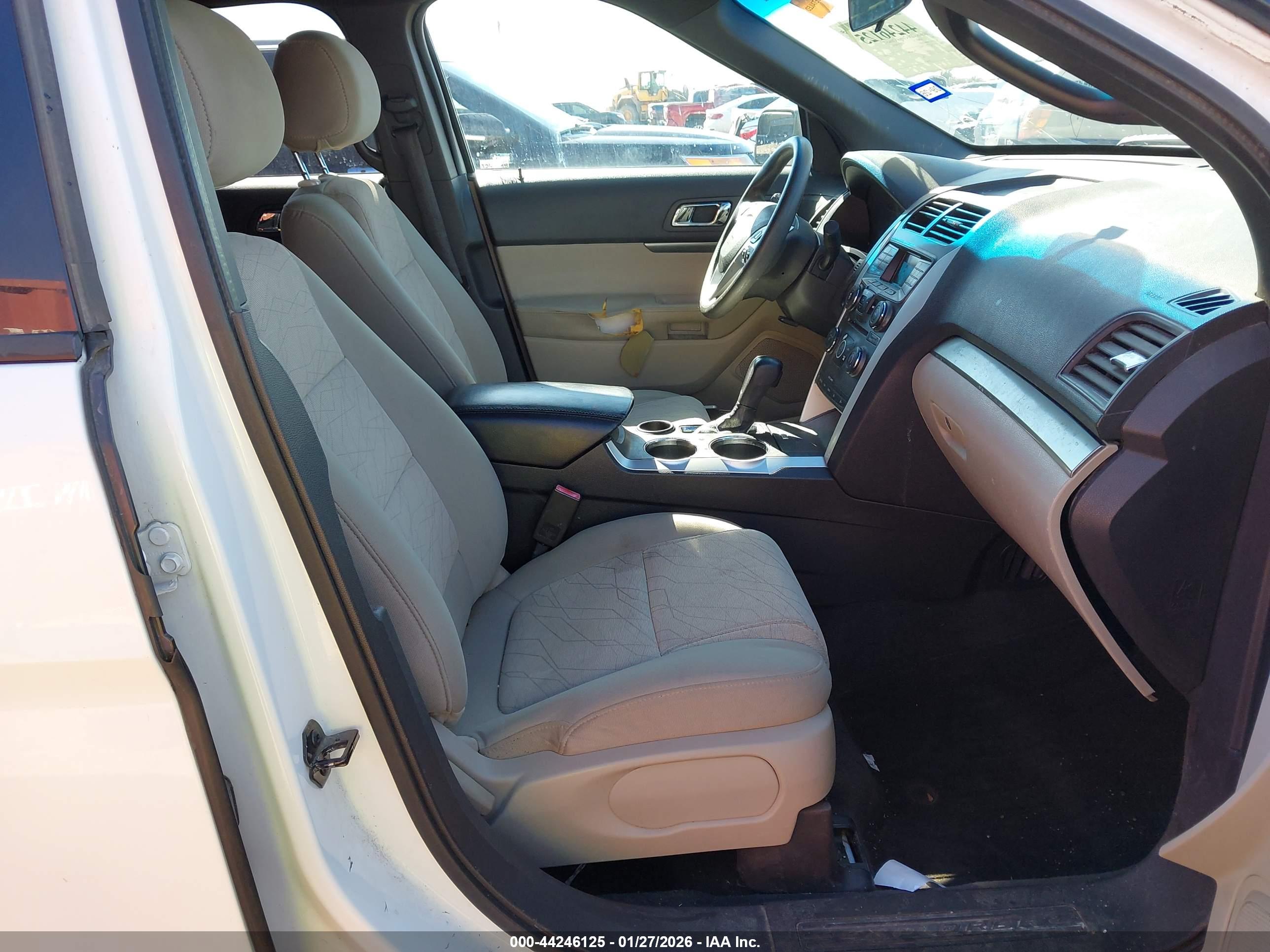 FORD EXPLORER image 5