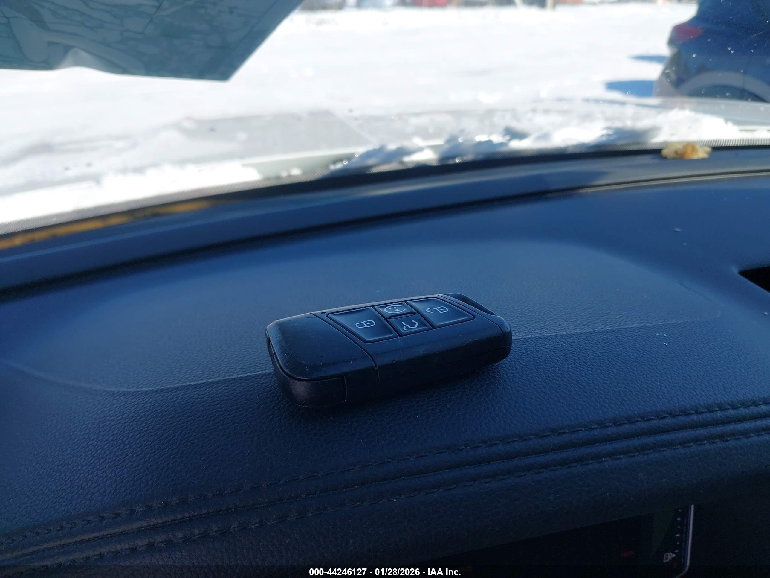 VOLKSWAGEN ATLAS image 11
