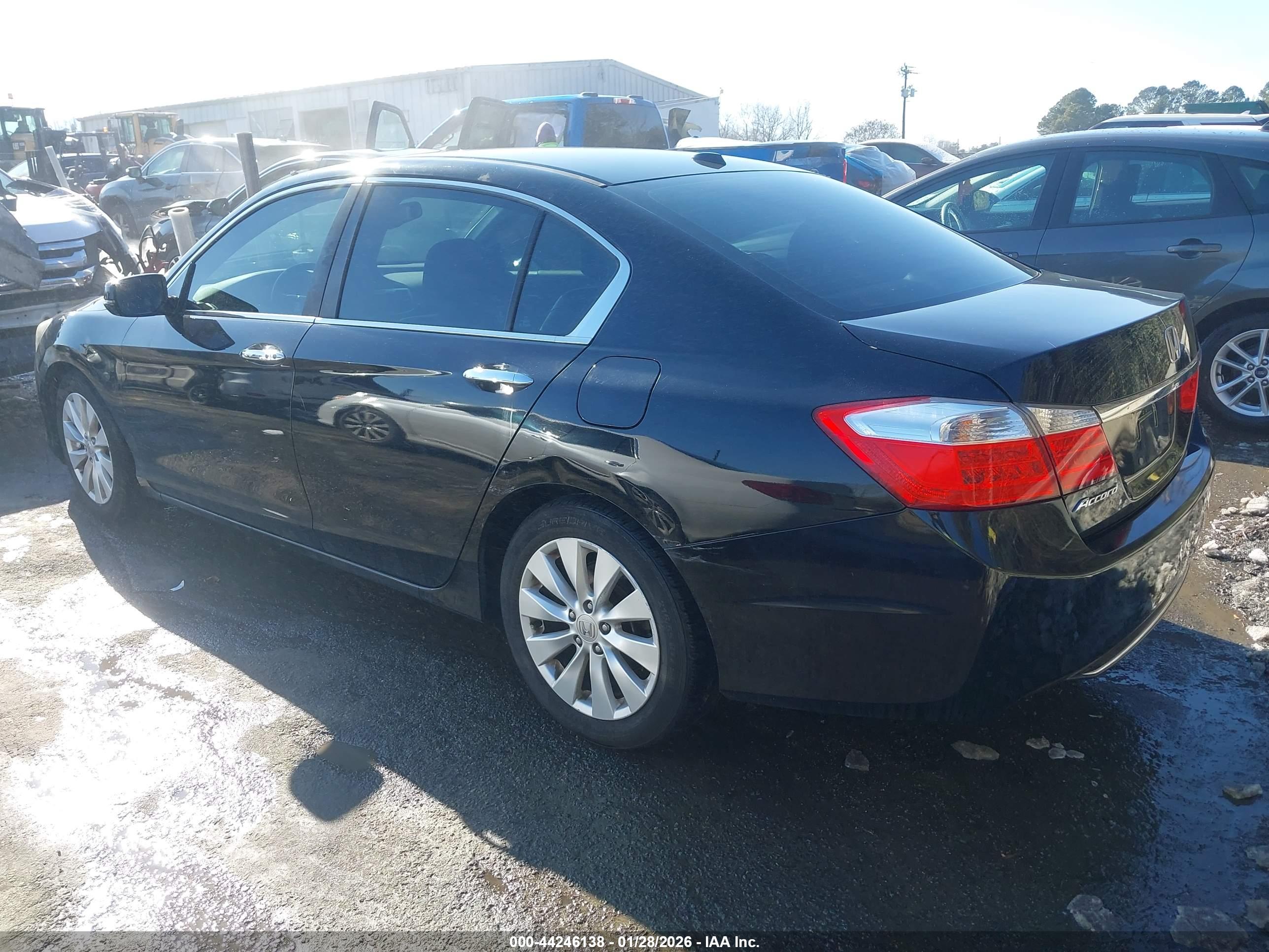 HONDA ACCORD image 3