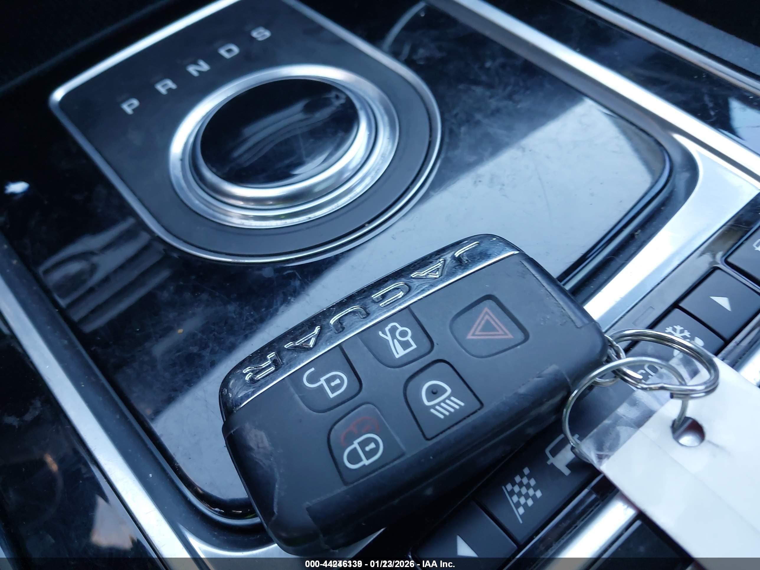 JAGUAR XE image 11