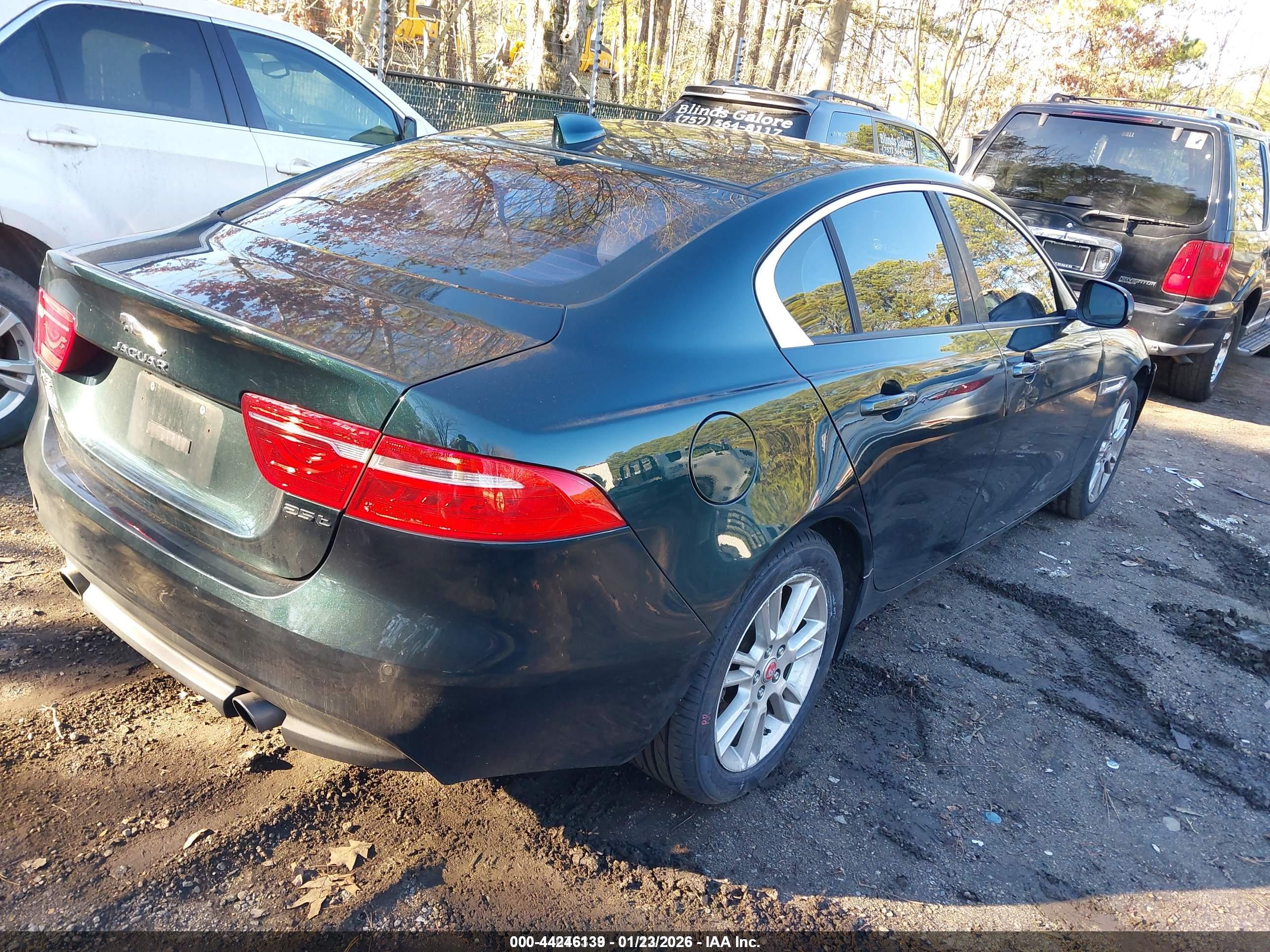 JAGUAR XE image 4