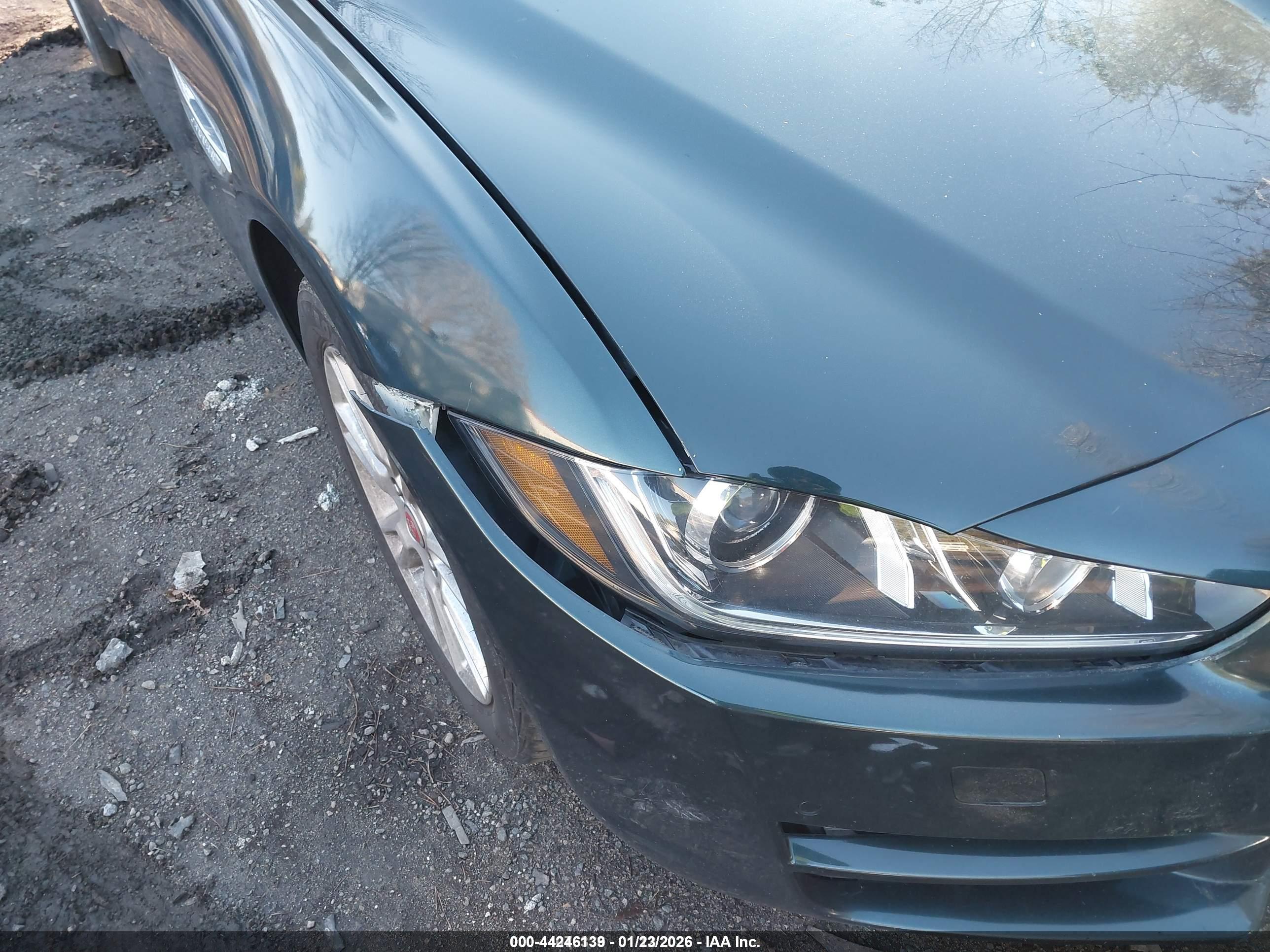 JAGUAR XE image 6