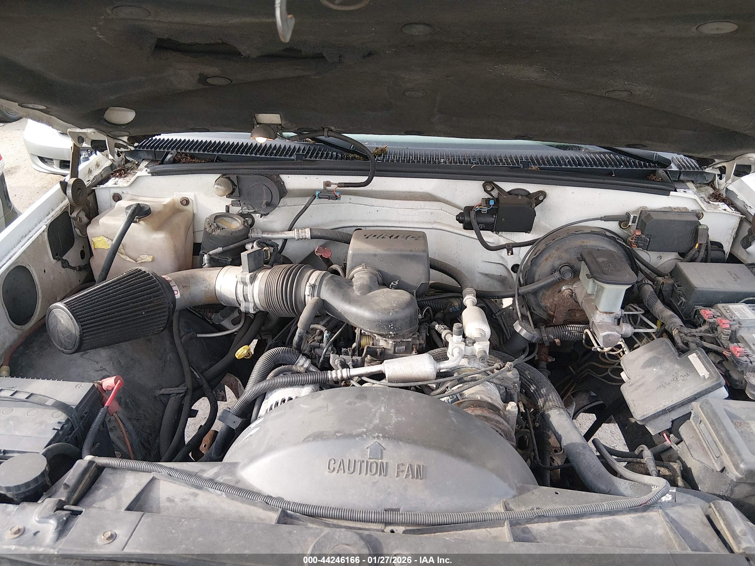 CHEVROLET GMT-400 image 10