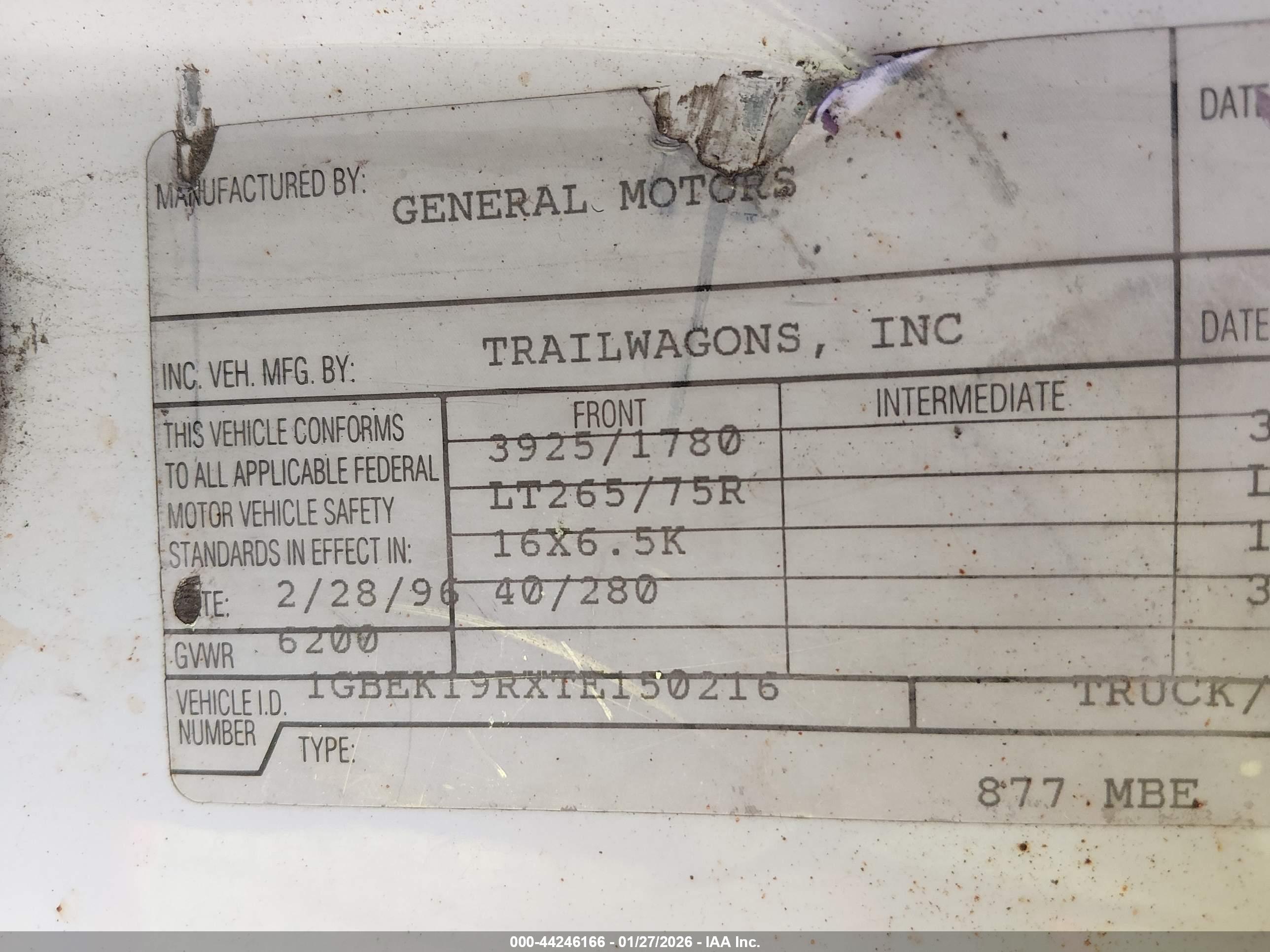 CHEVROLET GMT-400 image 9