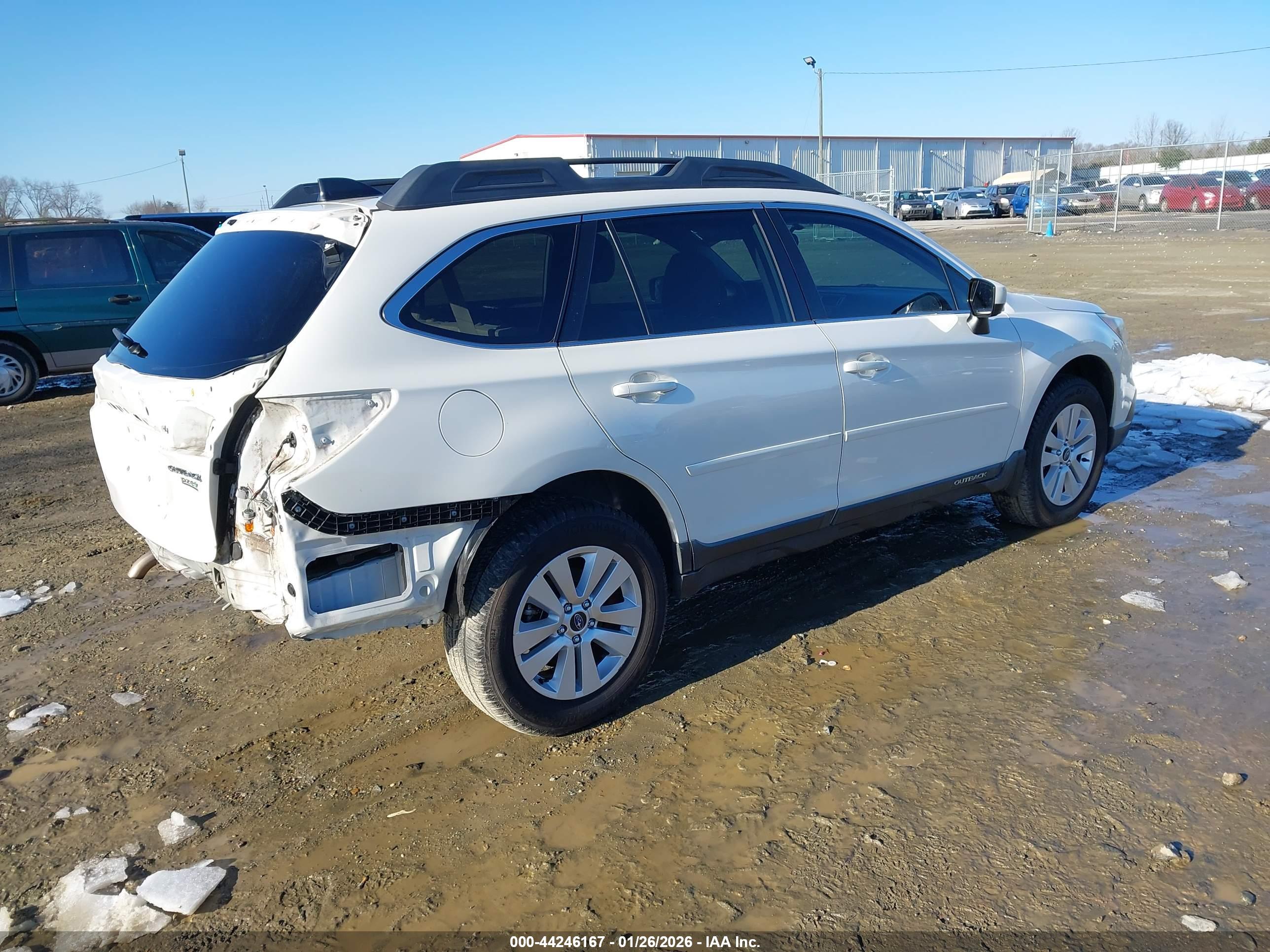 SUBARU OUTBACK image 4