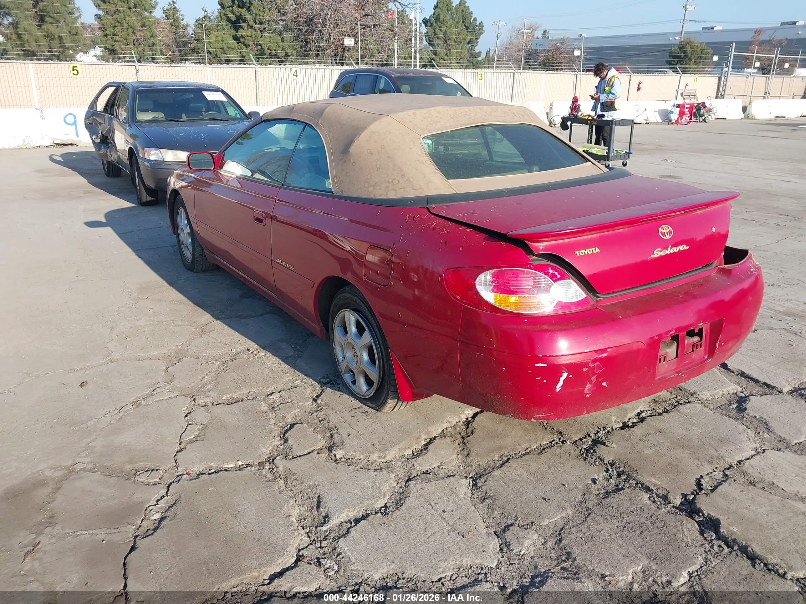 TOYOTA CAMRY image 3