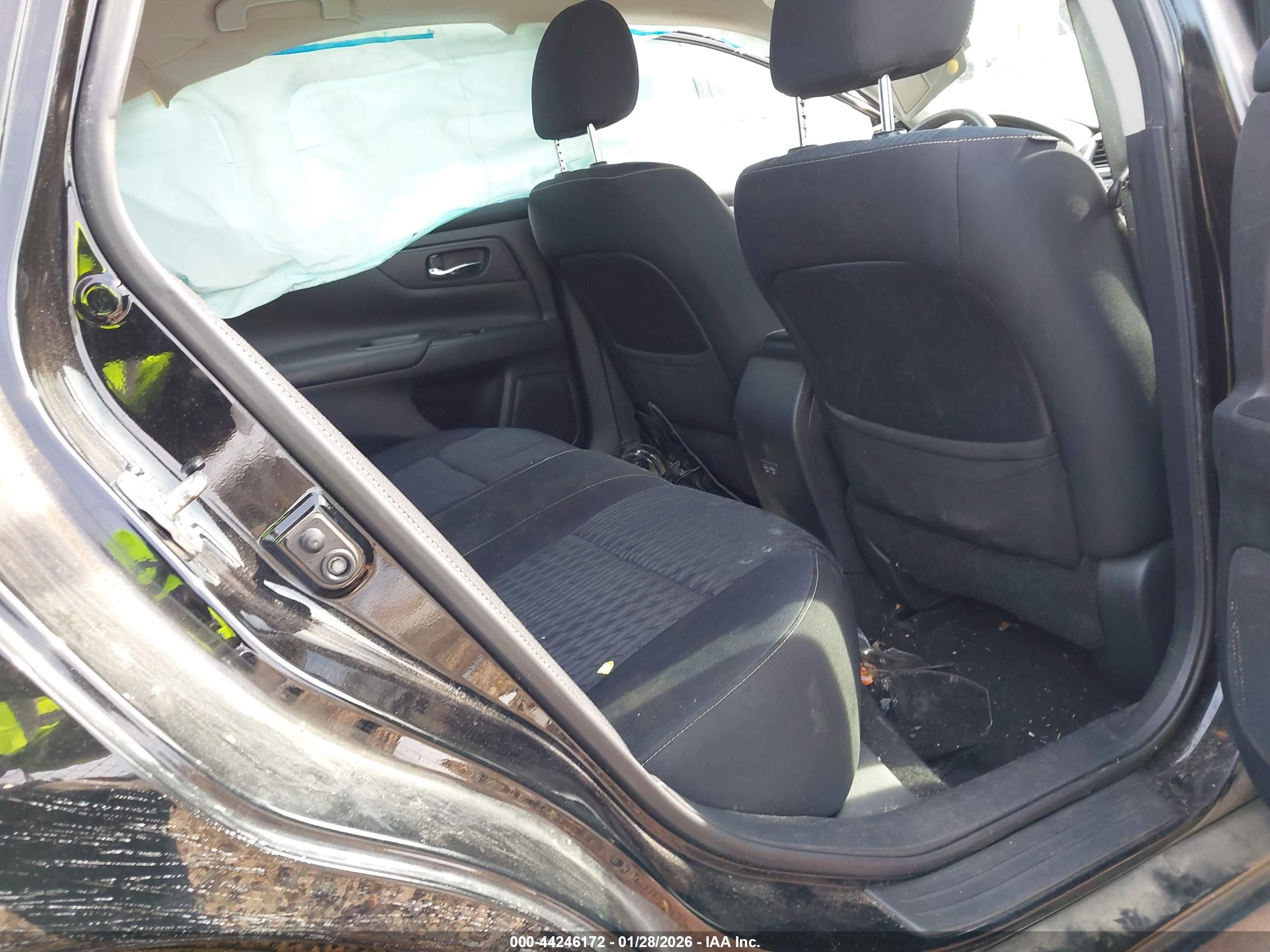 NISSAN ALTIMA image 8