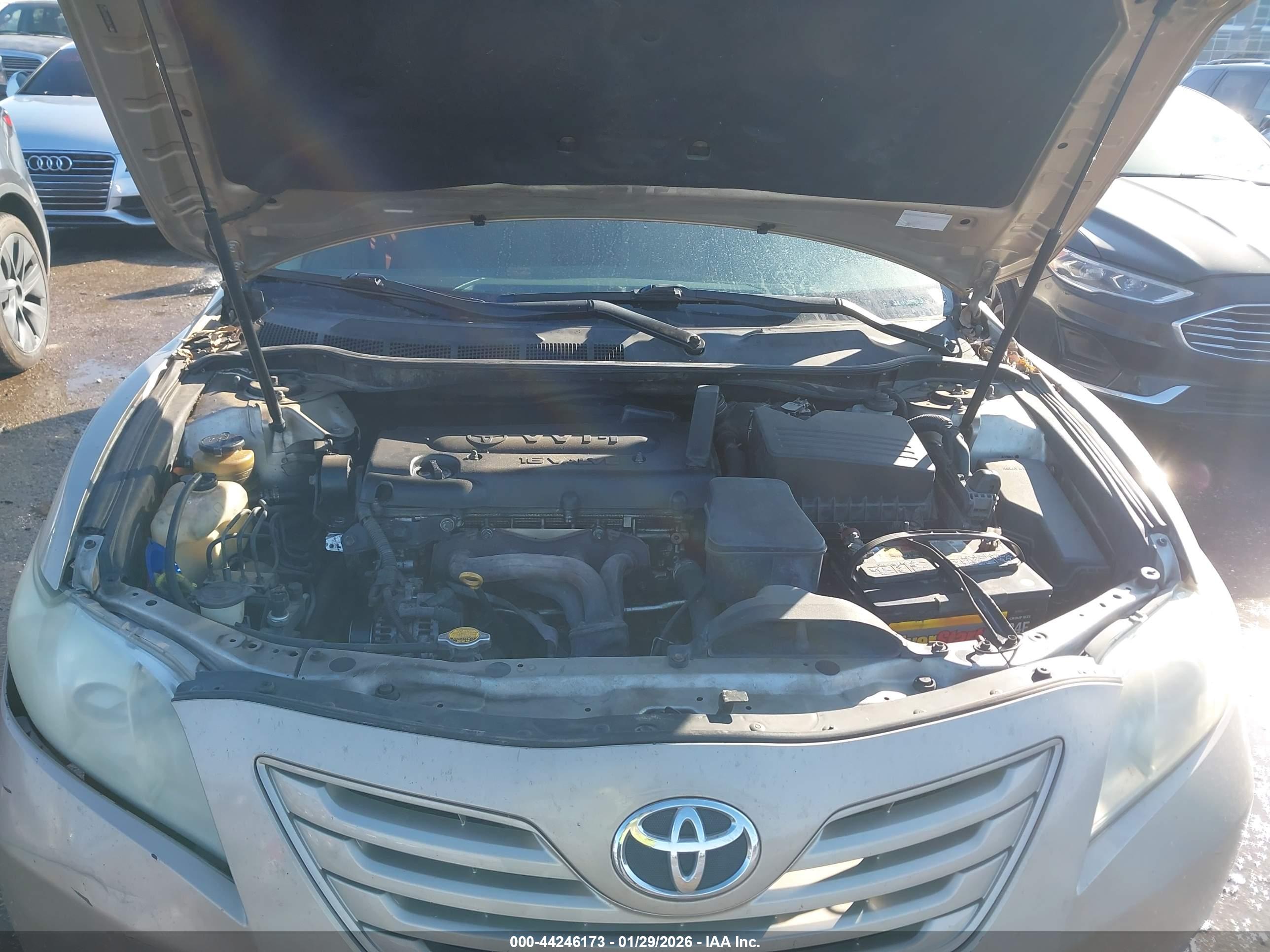 TOYOTA CAMRY image 10