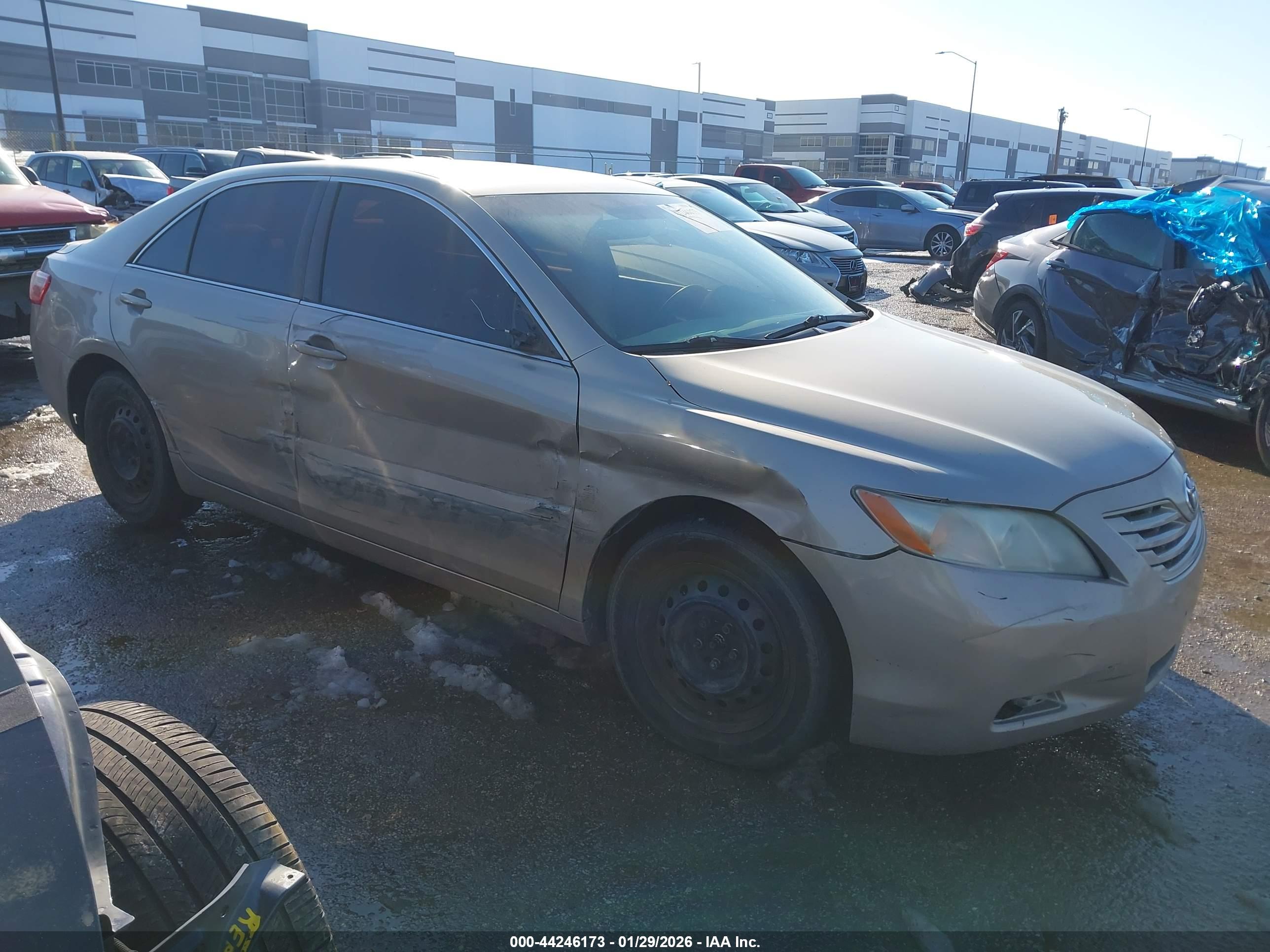 TOYOTA CAMRY image 6