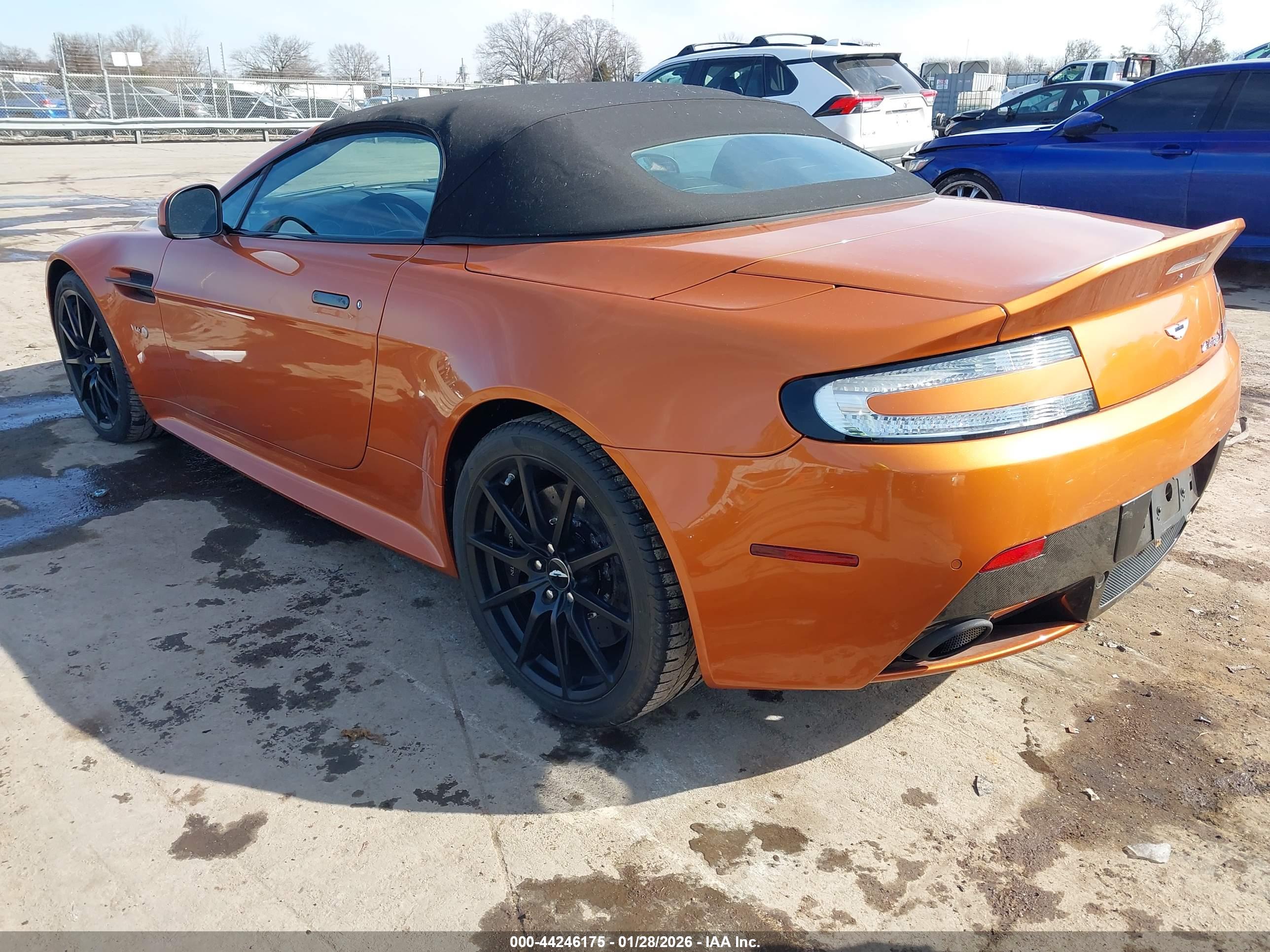 ASTON MARTIN image 3