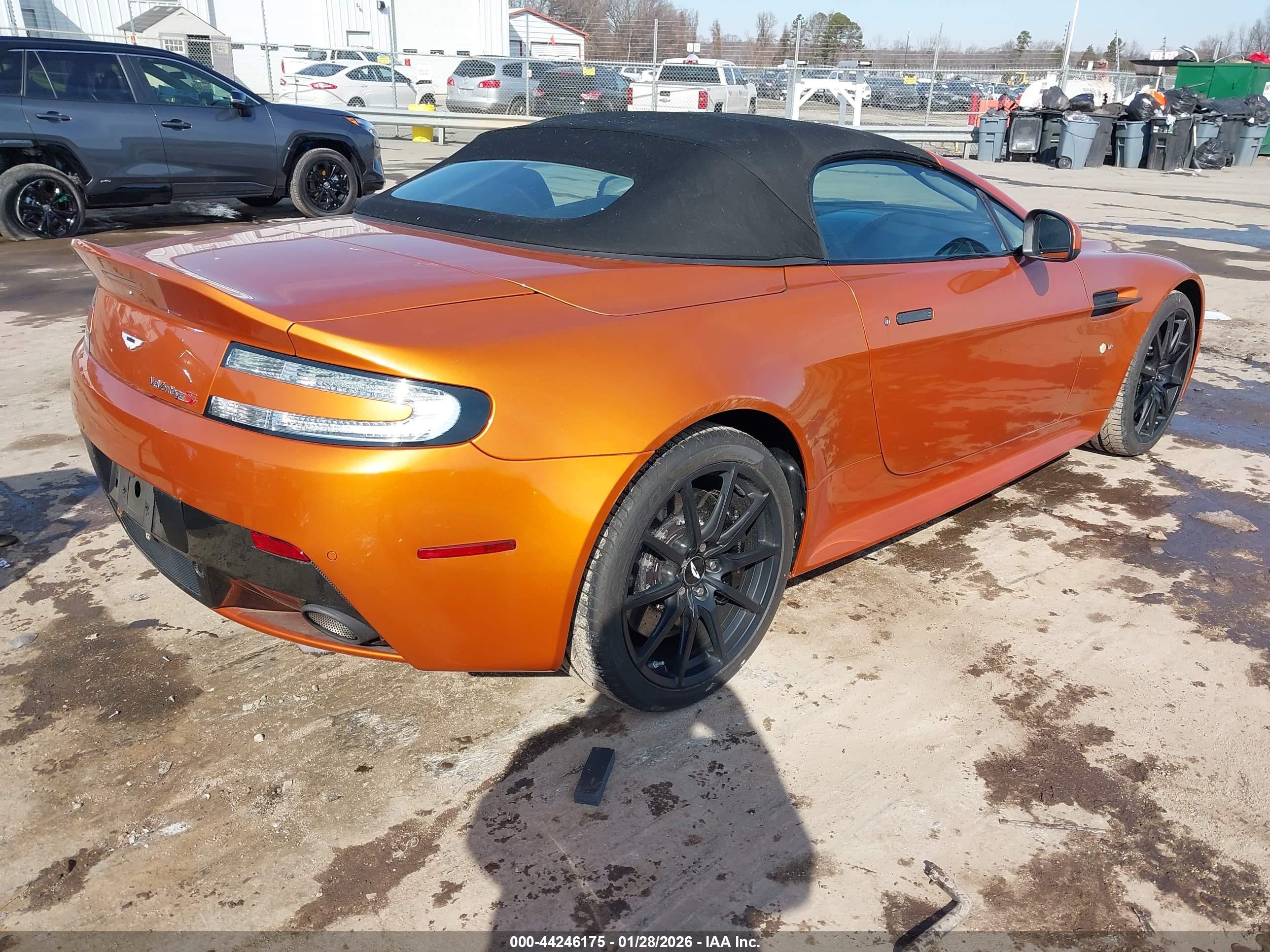 ASTON MARTIN image 4