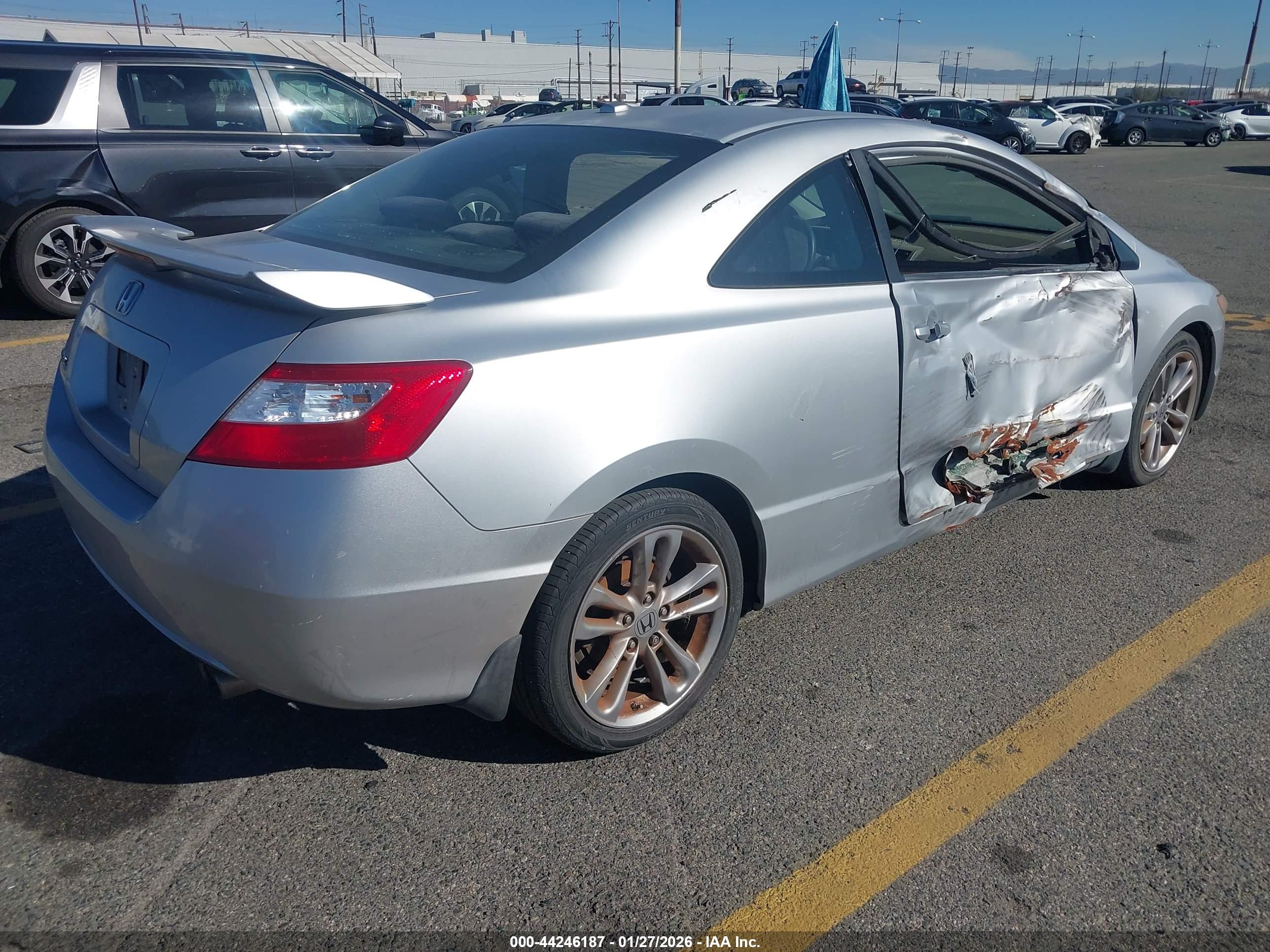 HONDA CIVIC image 4