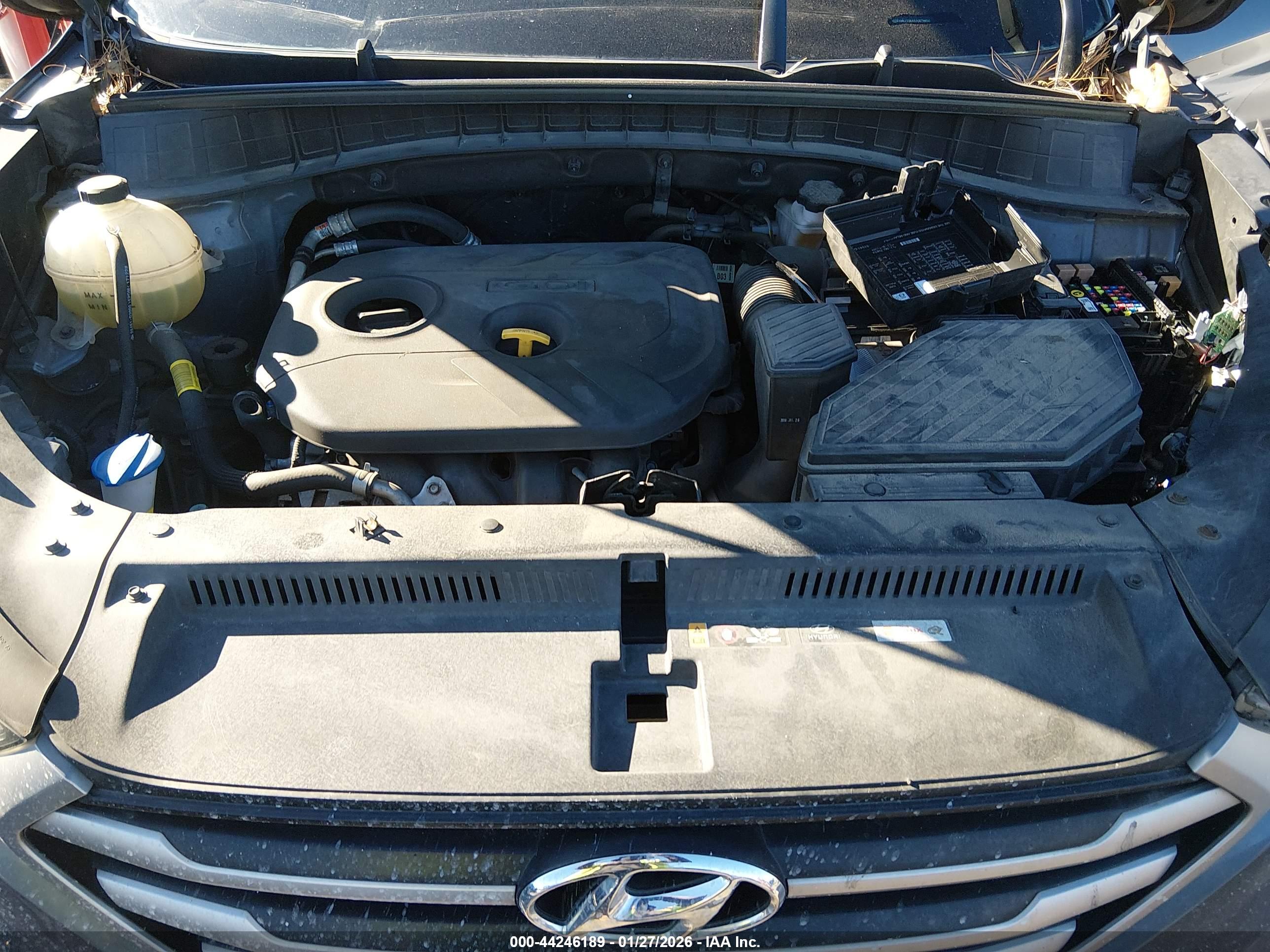 HYUNDAI TUCSON image 10