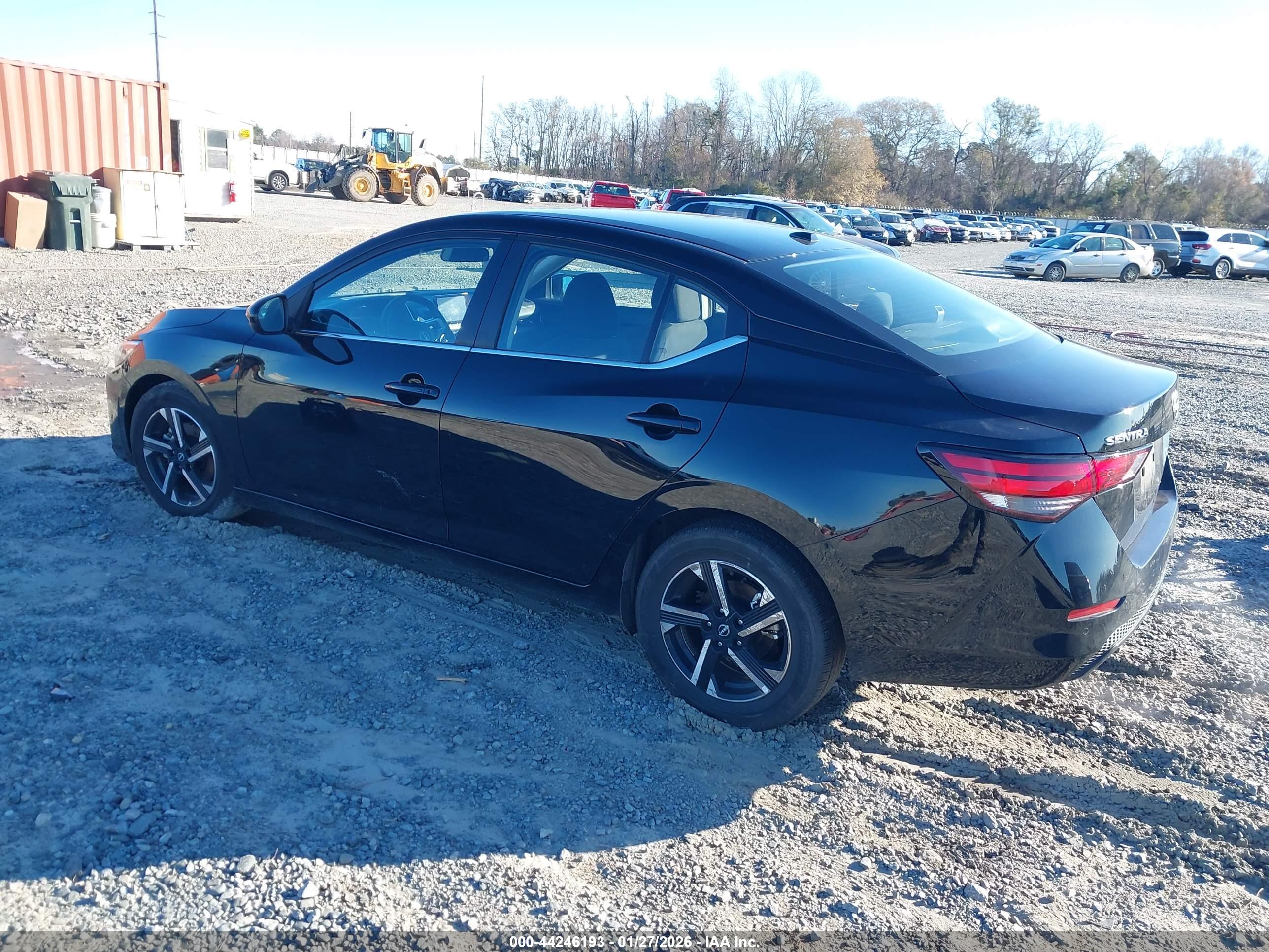 NISSAN SENTRA image 3