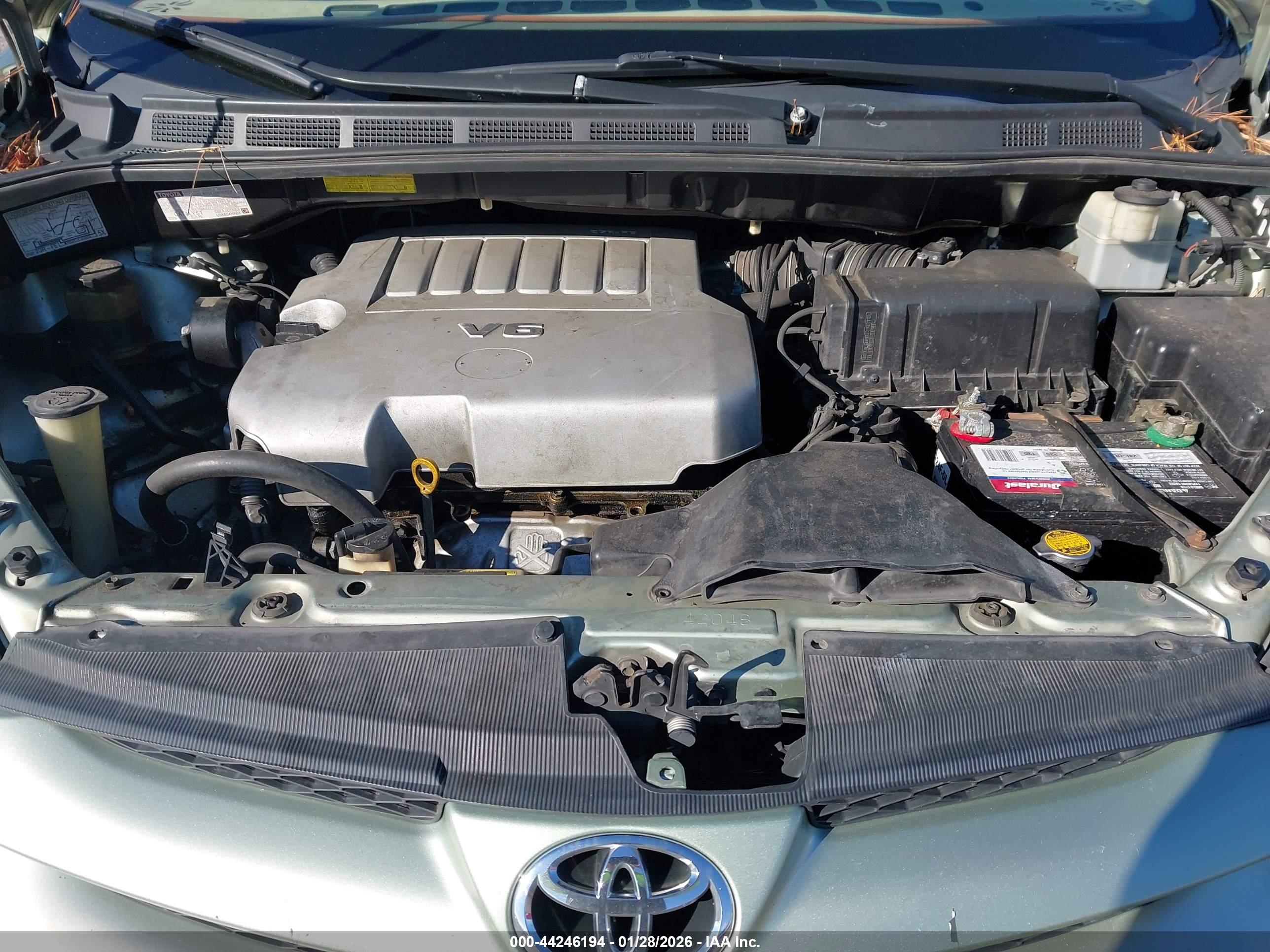 TOYOTA SIENNA image 10