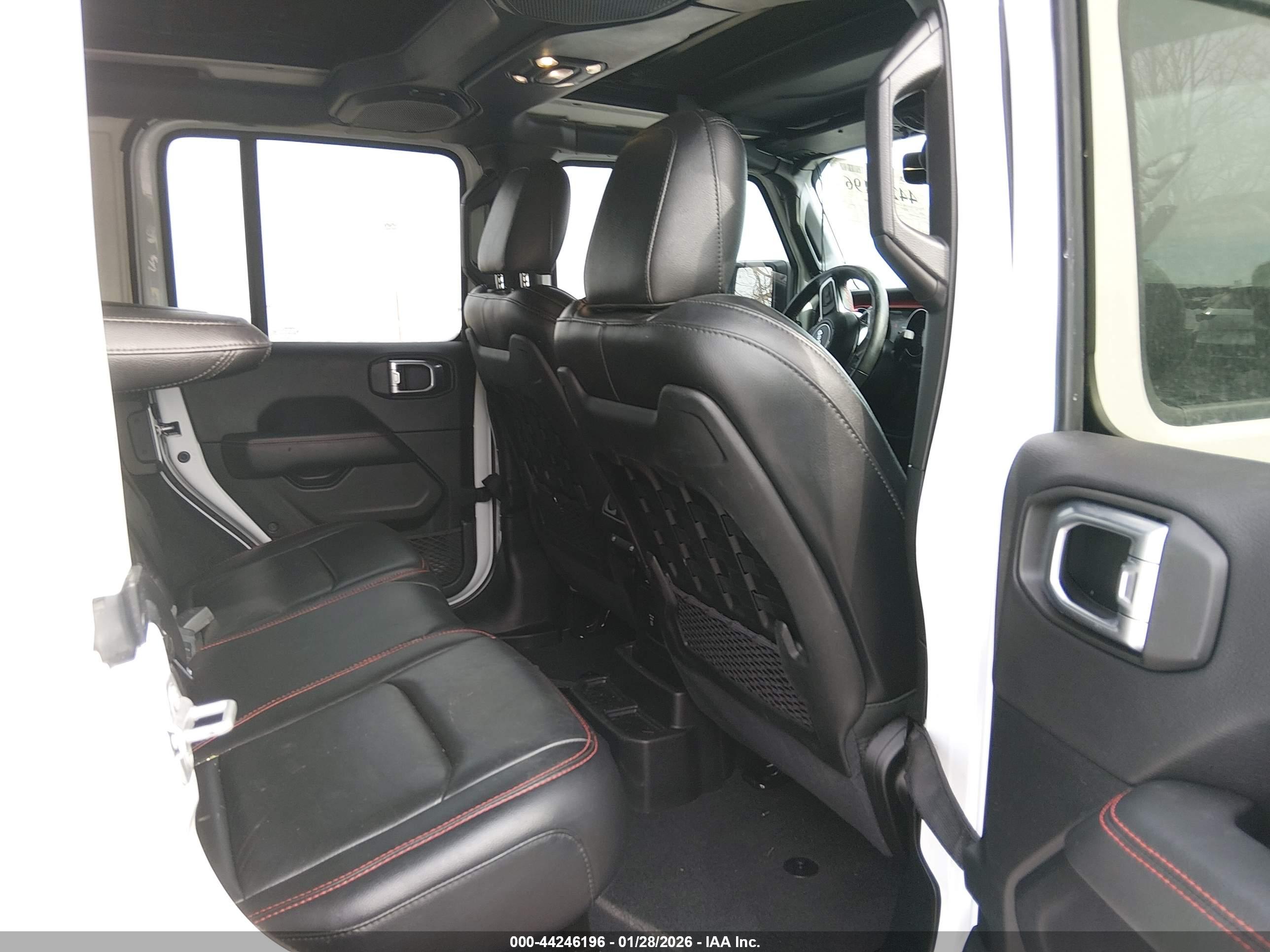 JEEP WRANGLER image 8