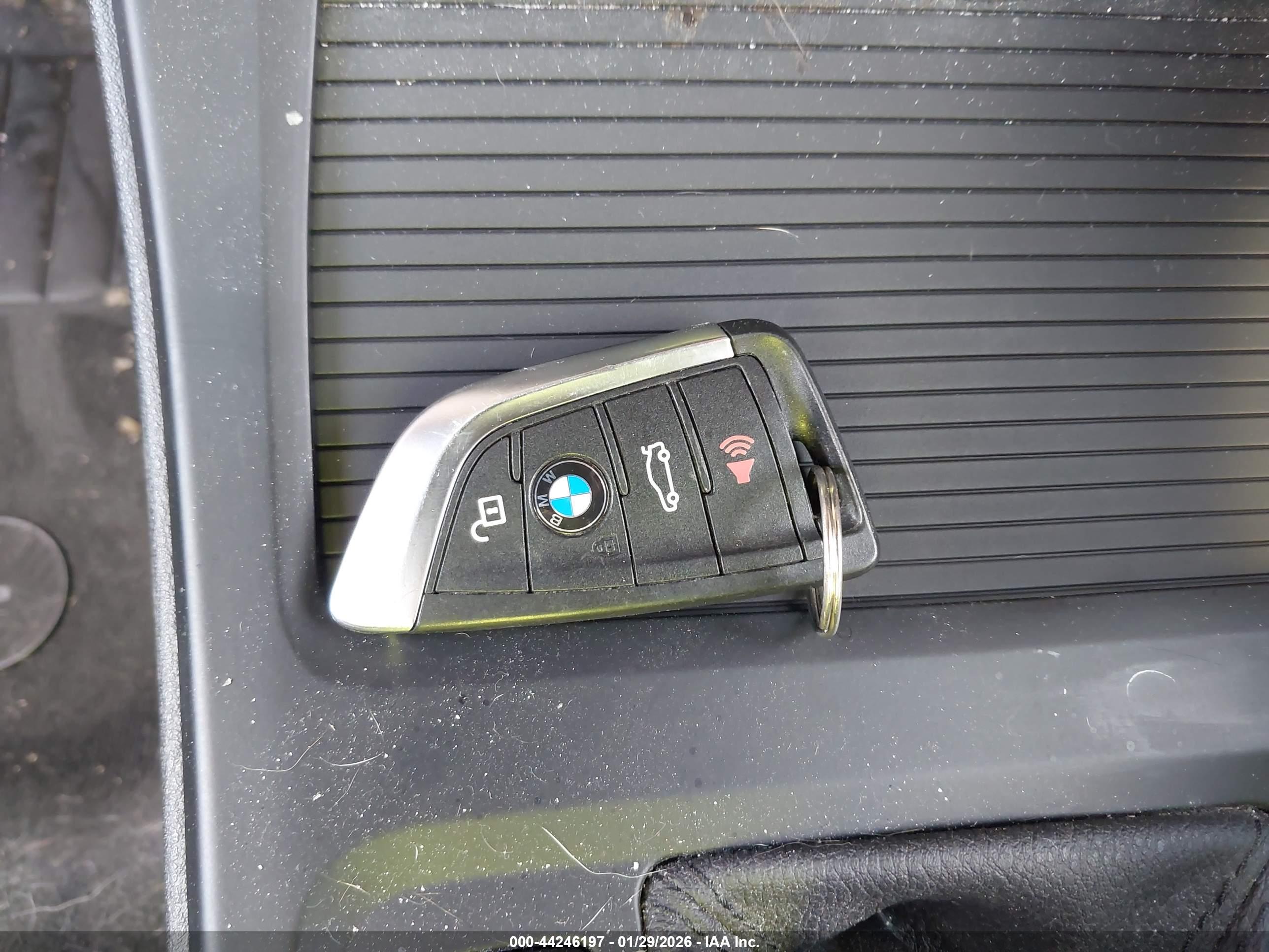 BMW X1 image 11