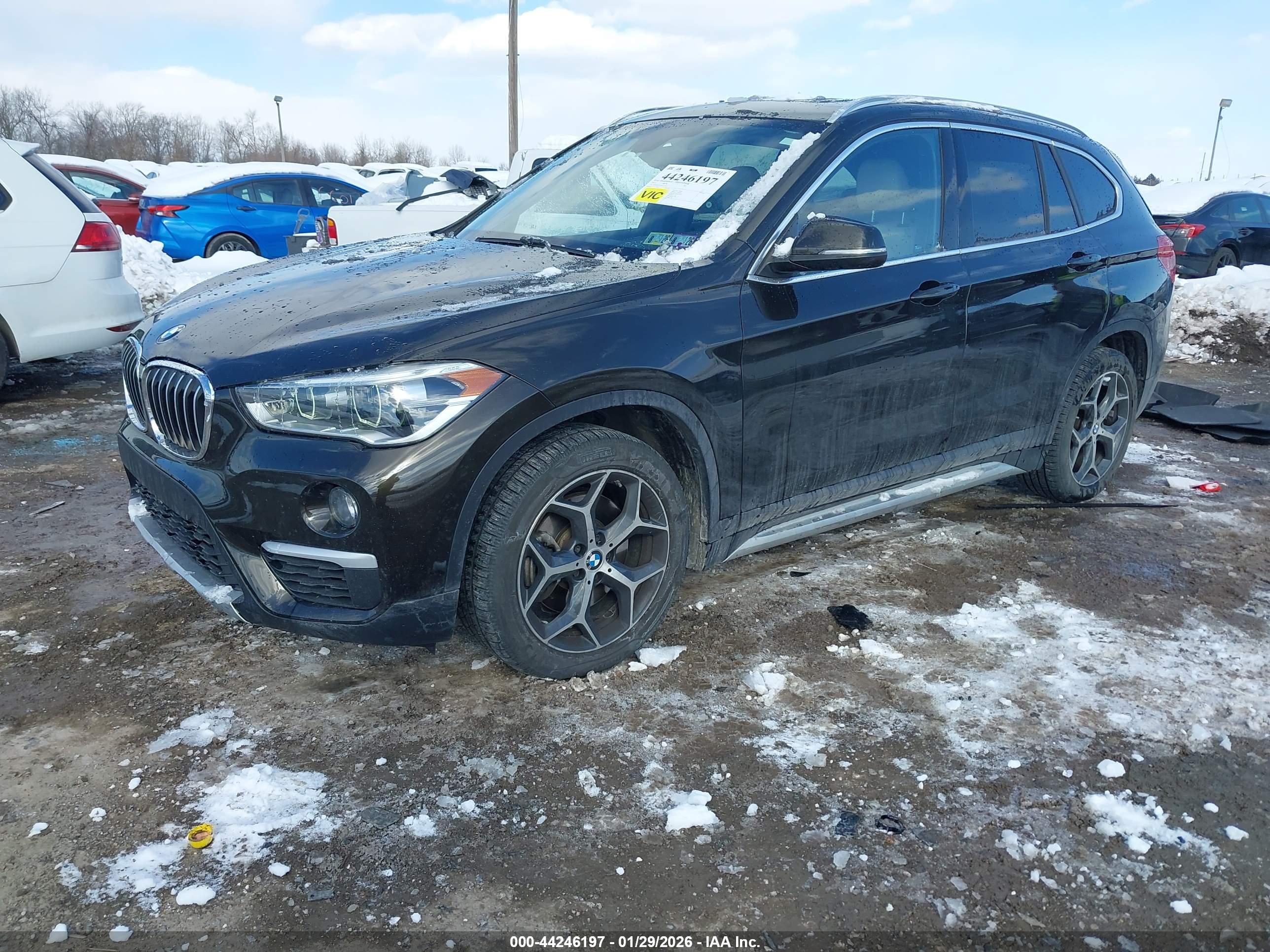 BMW X1 image 2