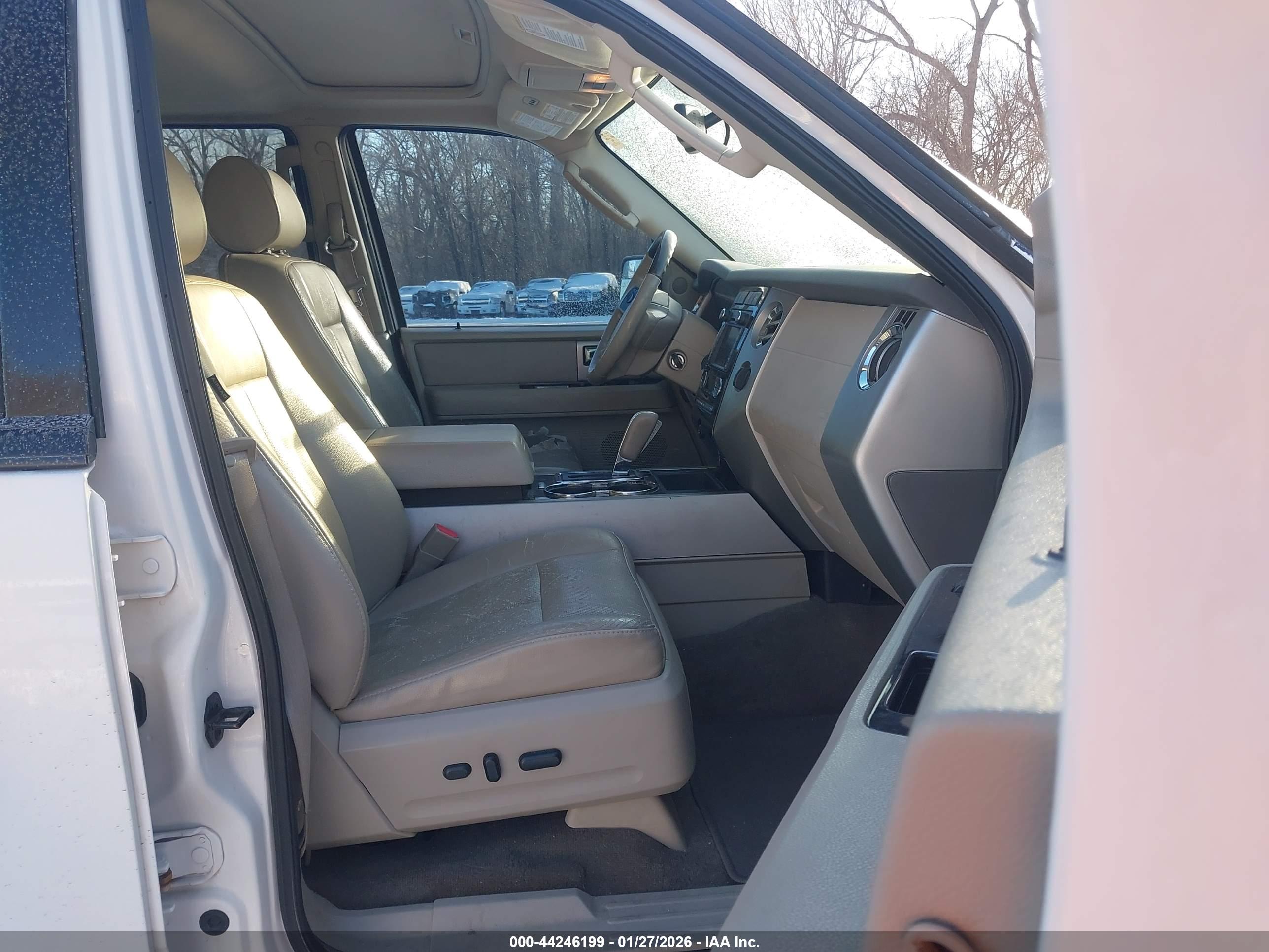 FORD EXPEDITION image 5