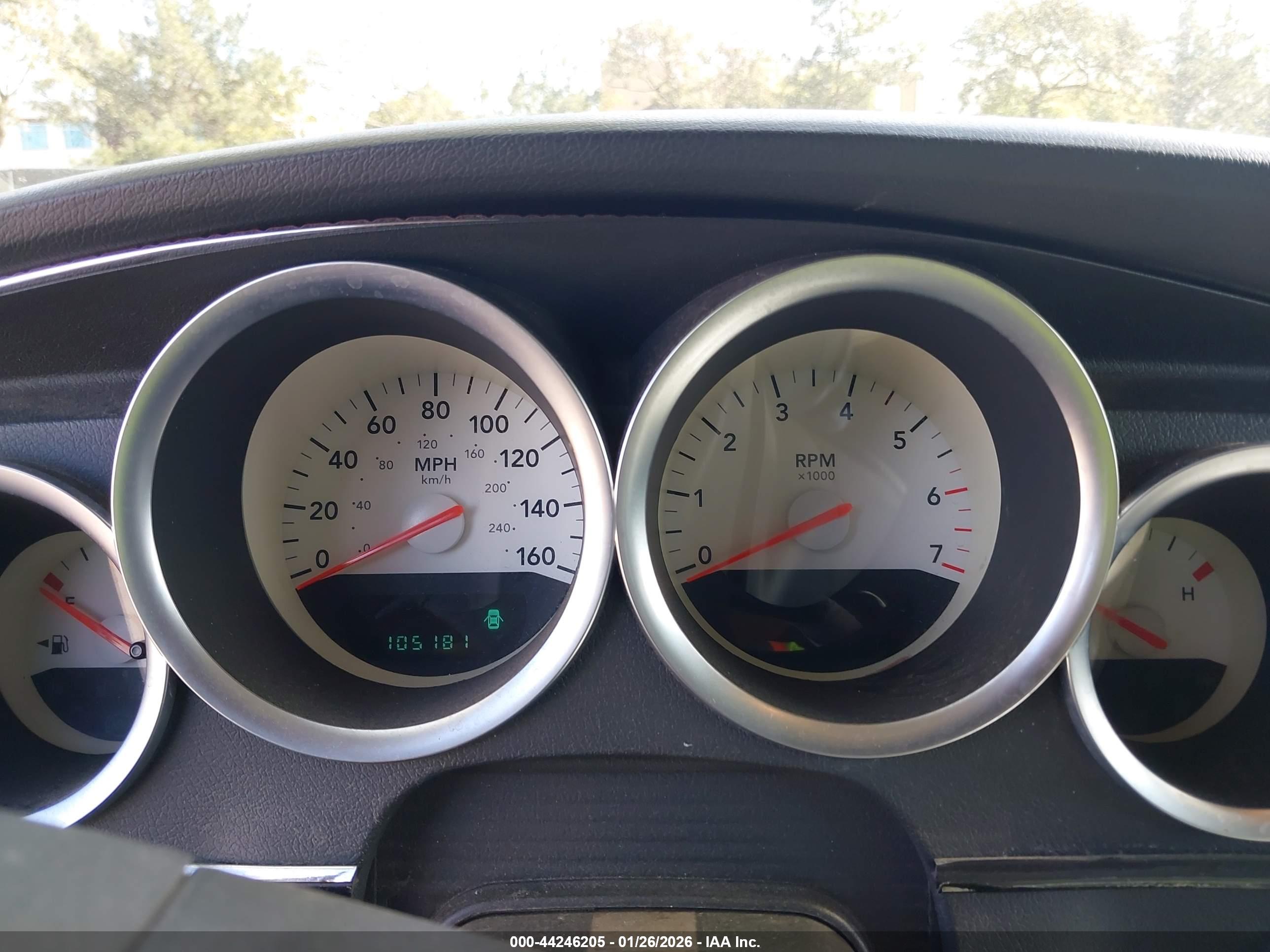 DODGE MAGNUM image 7