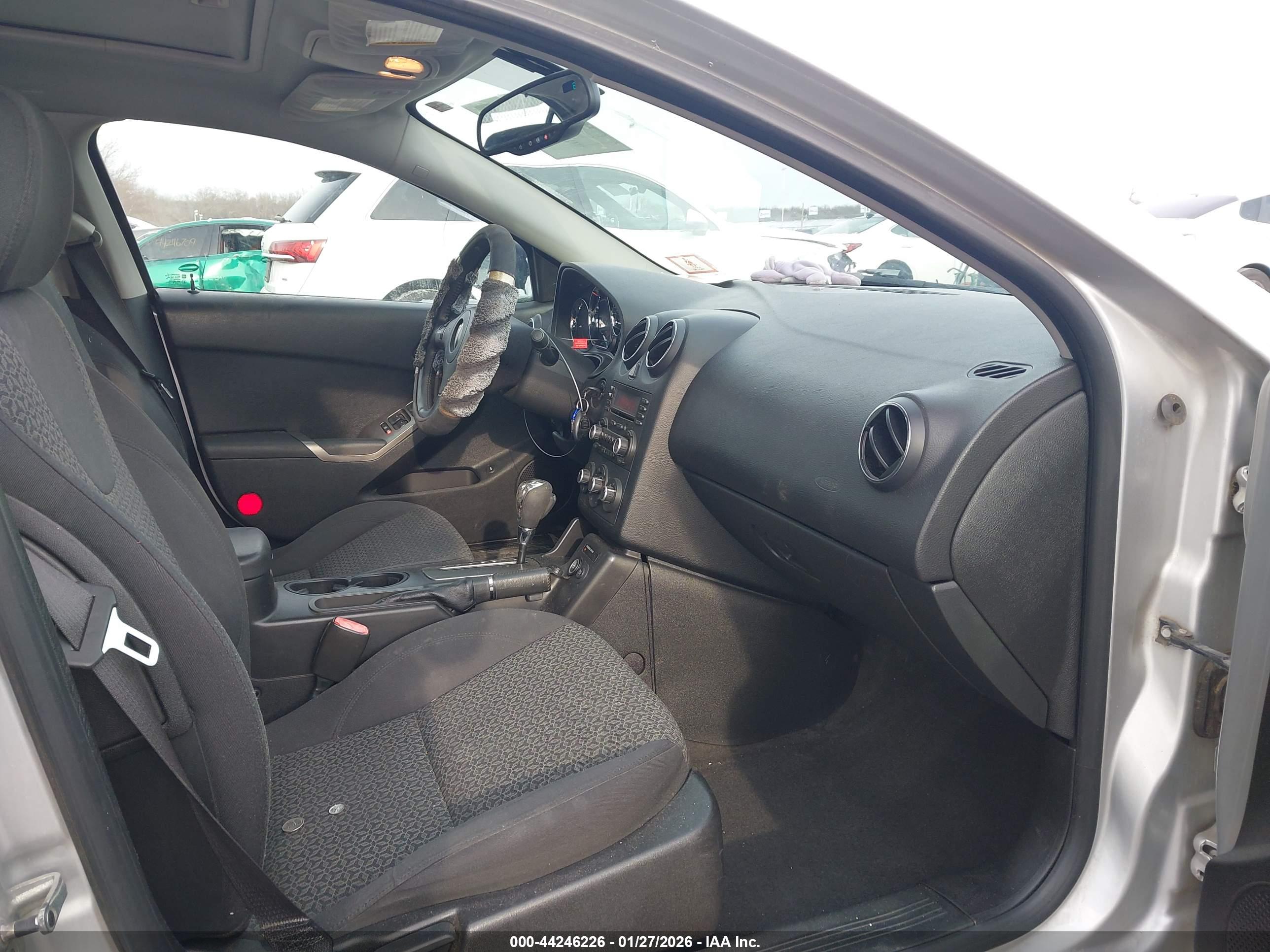 PONTIAC G6 image 5