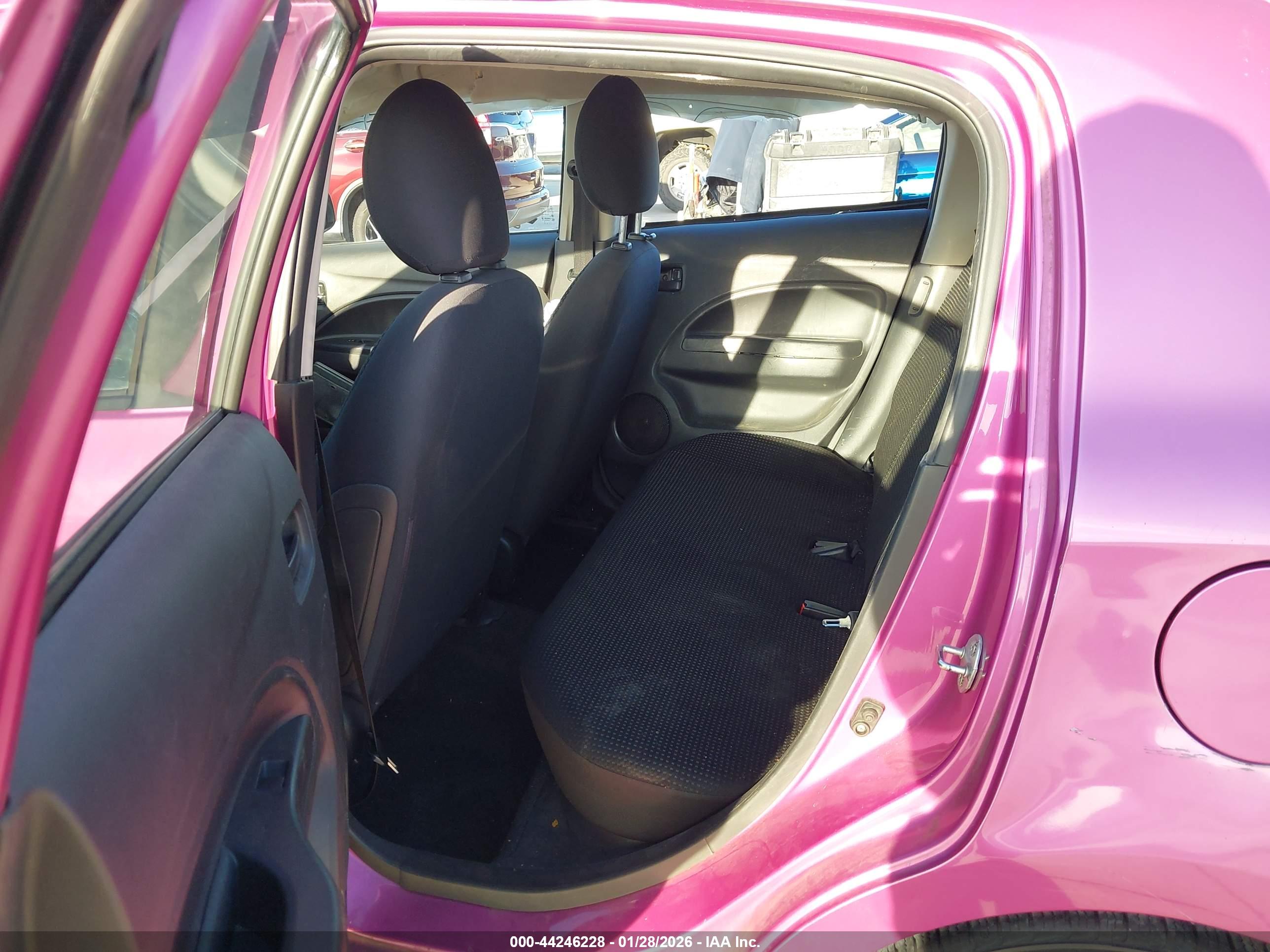 MITSUBISHI MIRAGE image 8