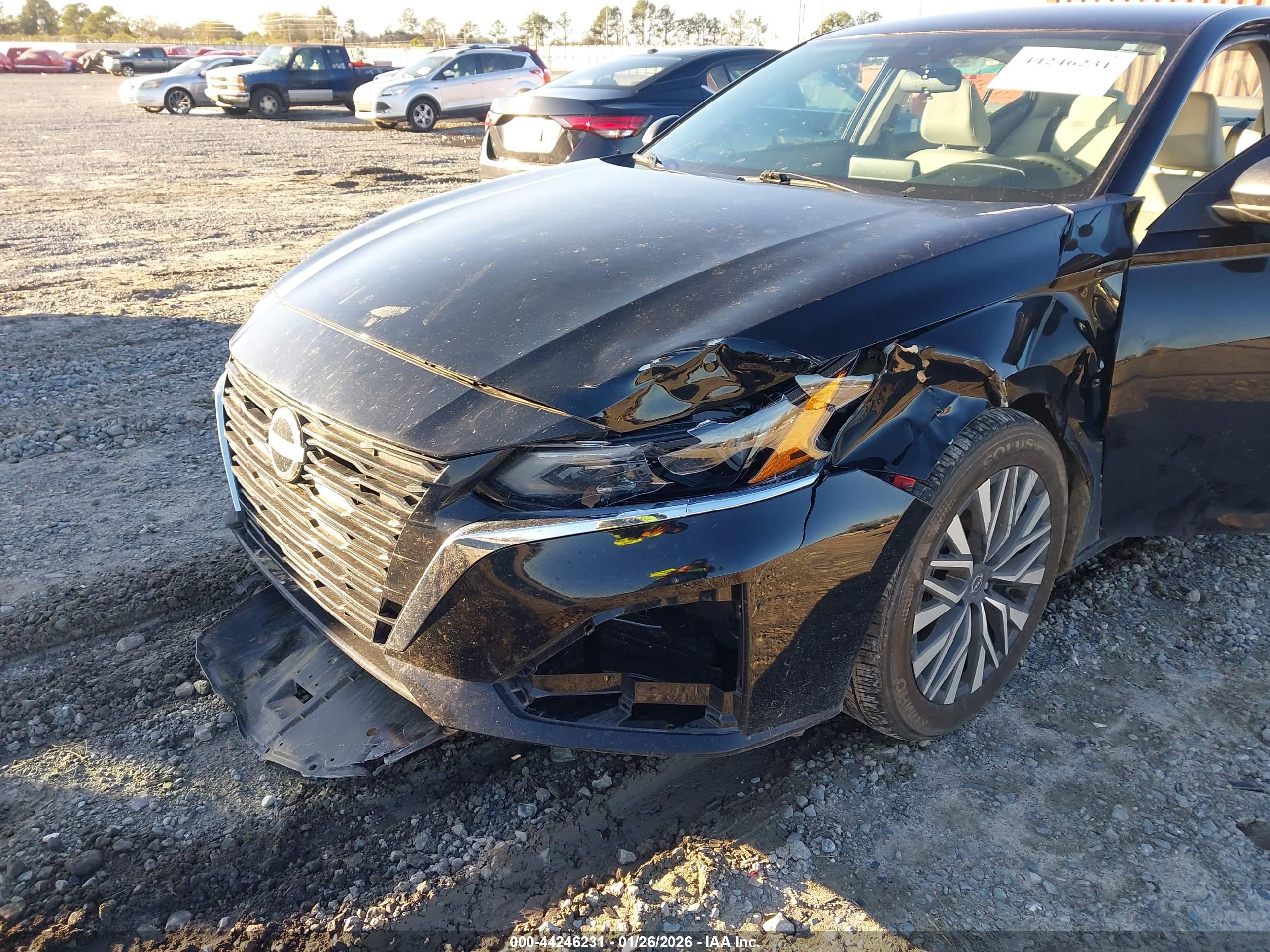 NISSAN ALTIMA image 6