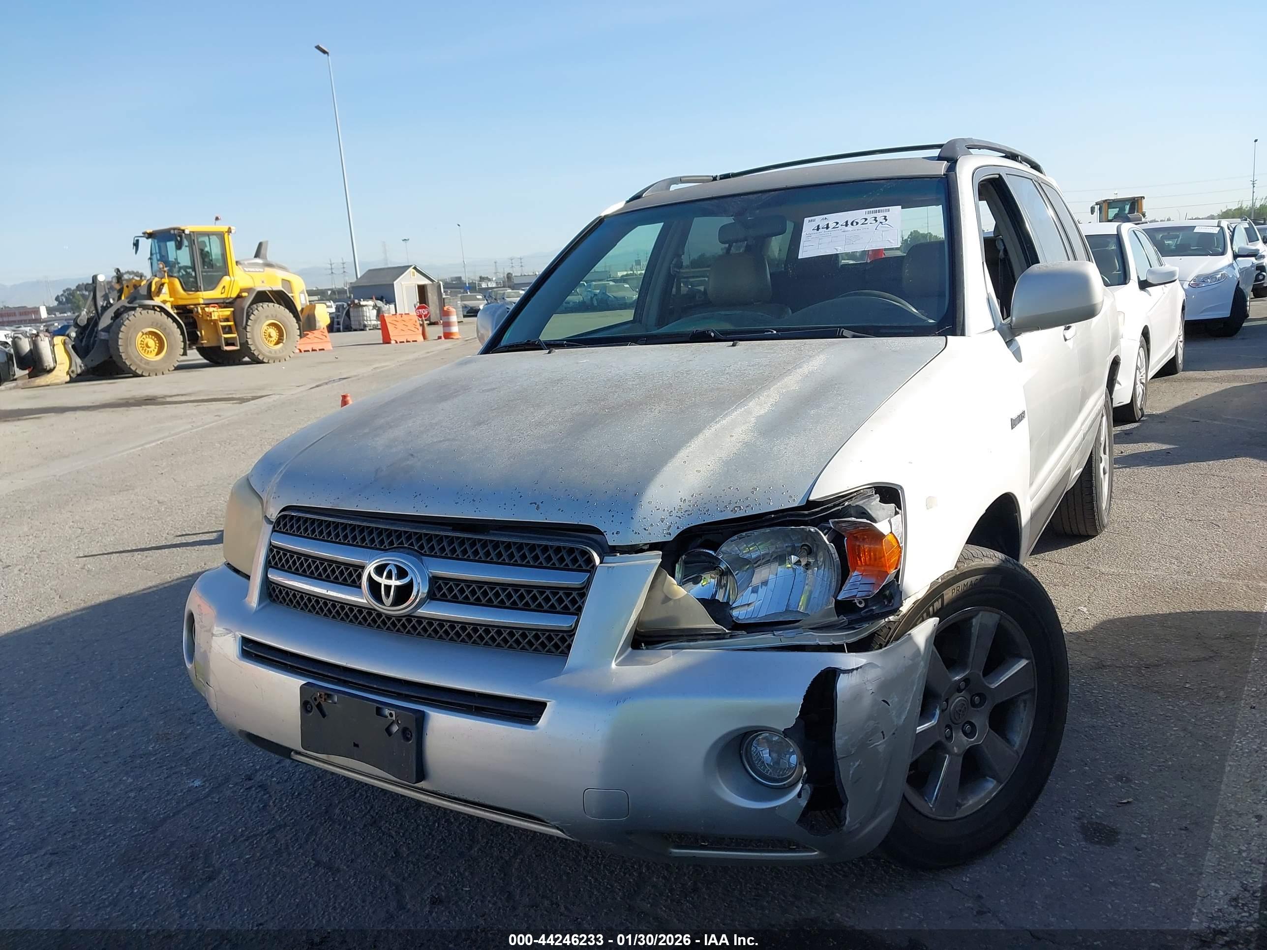 TOYOTA HIGHLANDER image 2