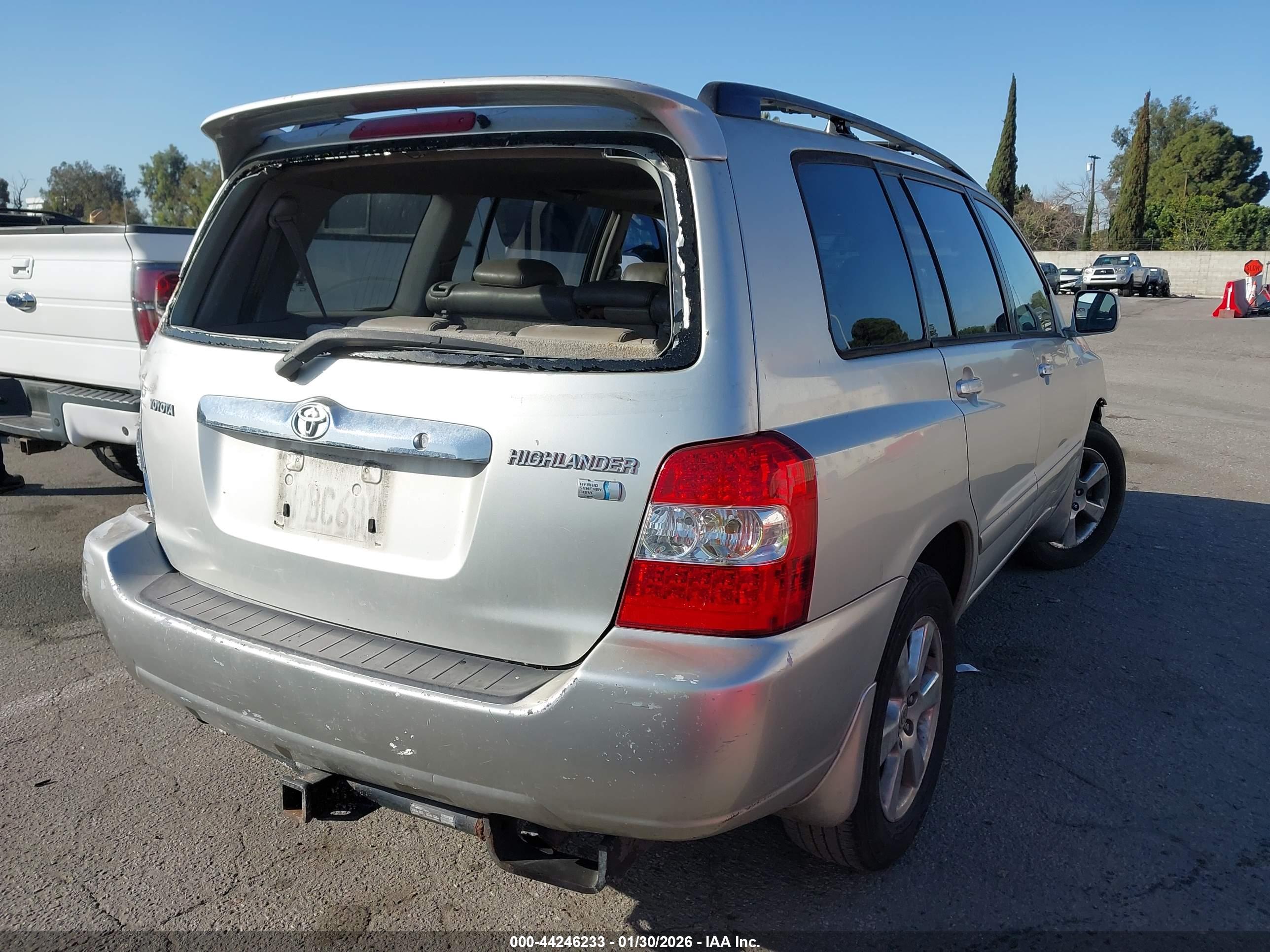TOYOTA HIGHLANDER image 4