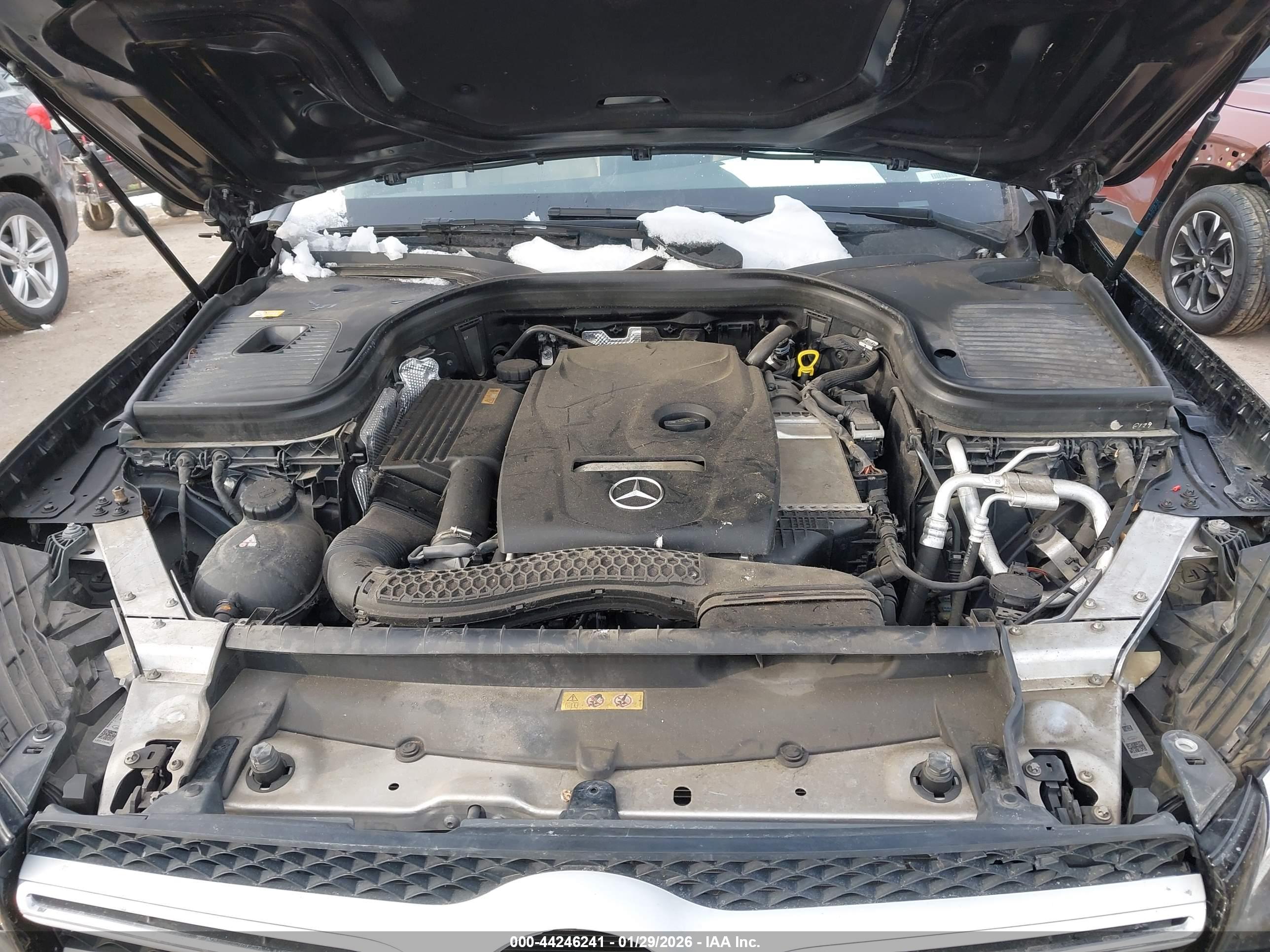 MERCEDES-BENZ GLC image 10