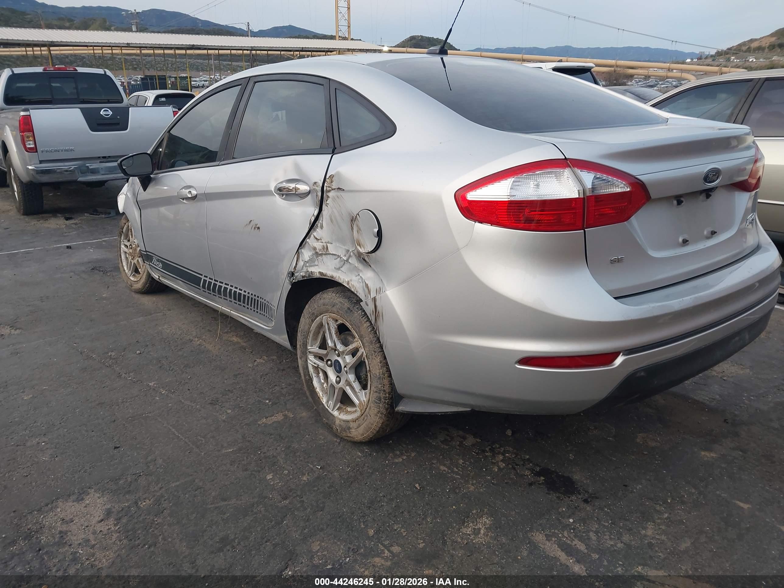 FORD FIESTA image 3