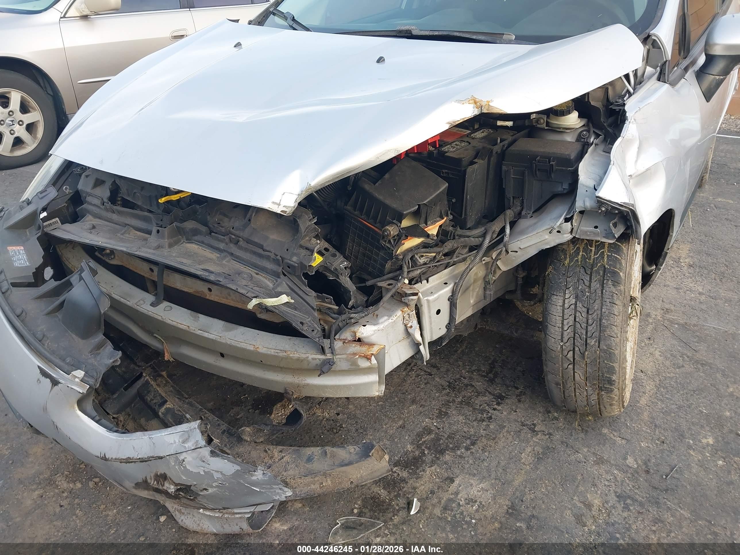 FORD FIESTA image 6