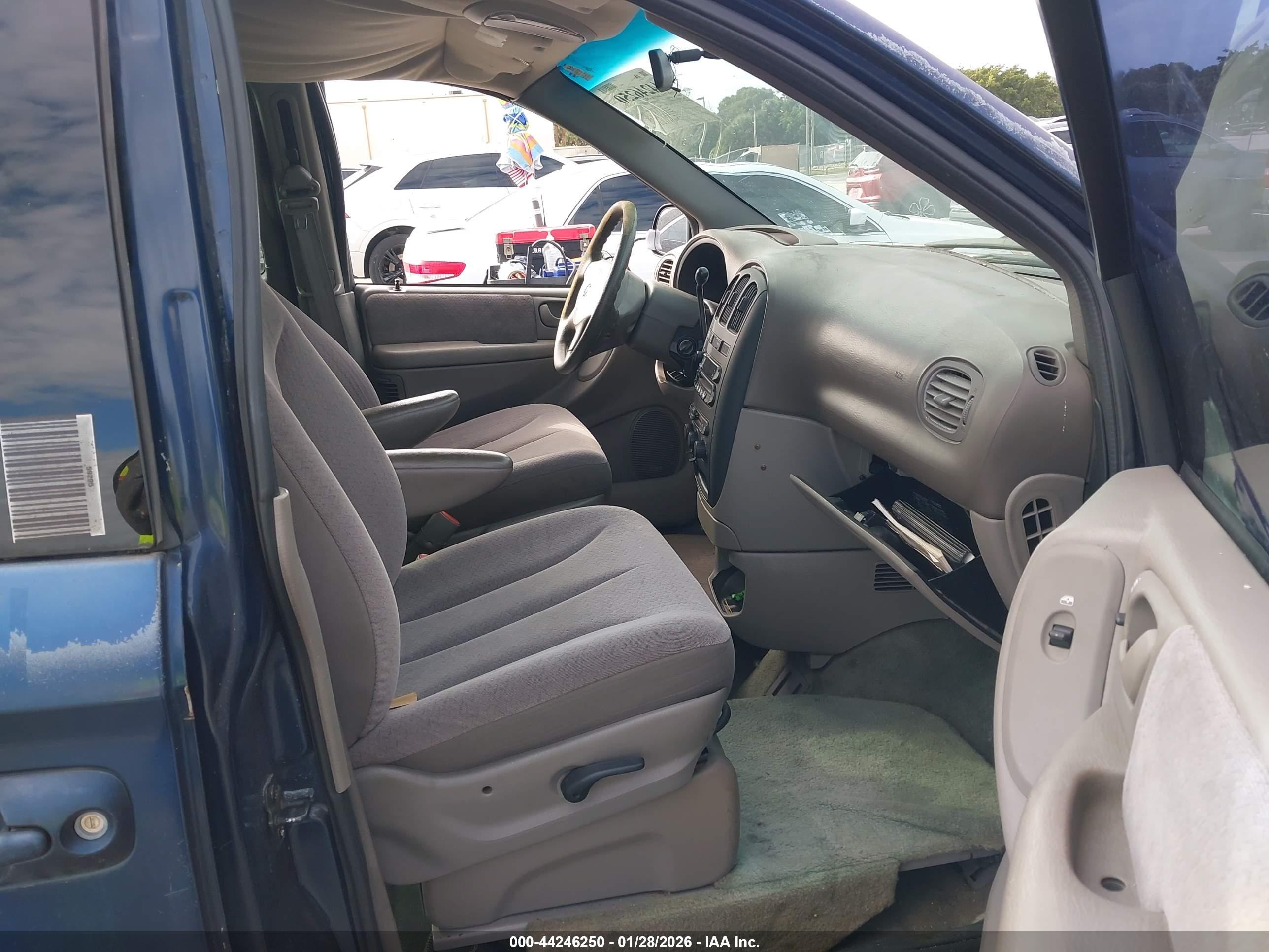 DODGE GRAND image 5