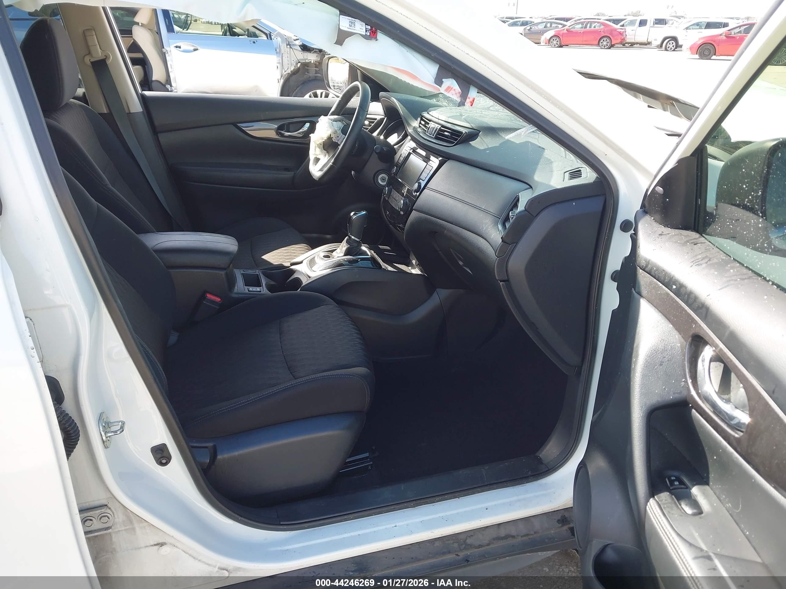 NISSAN ROGUE image 5