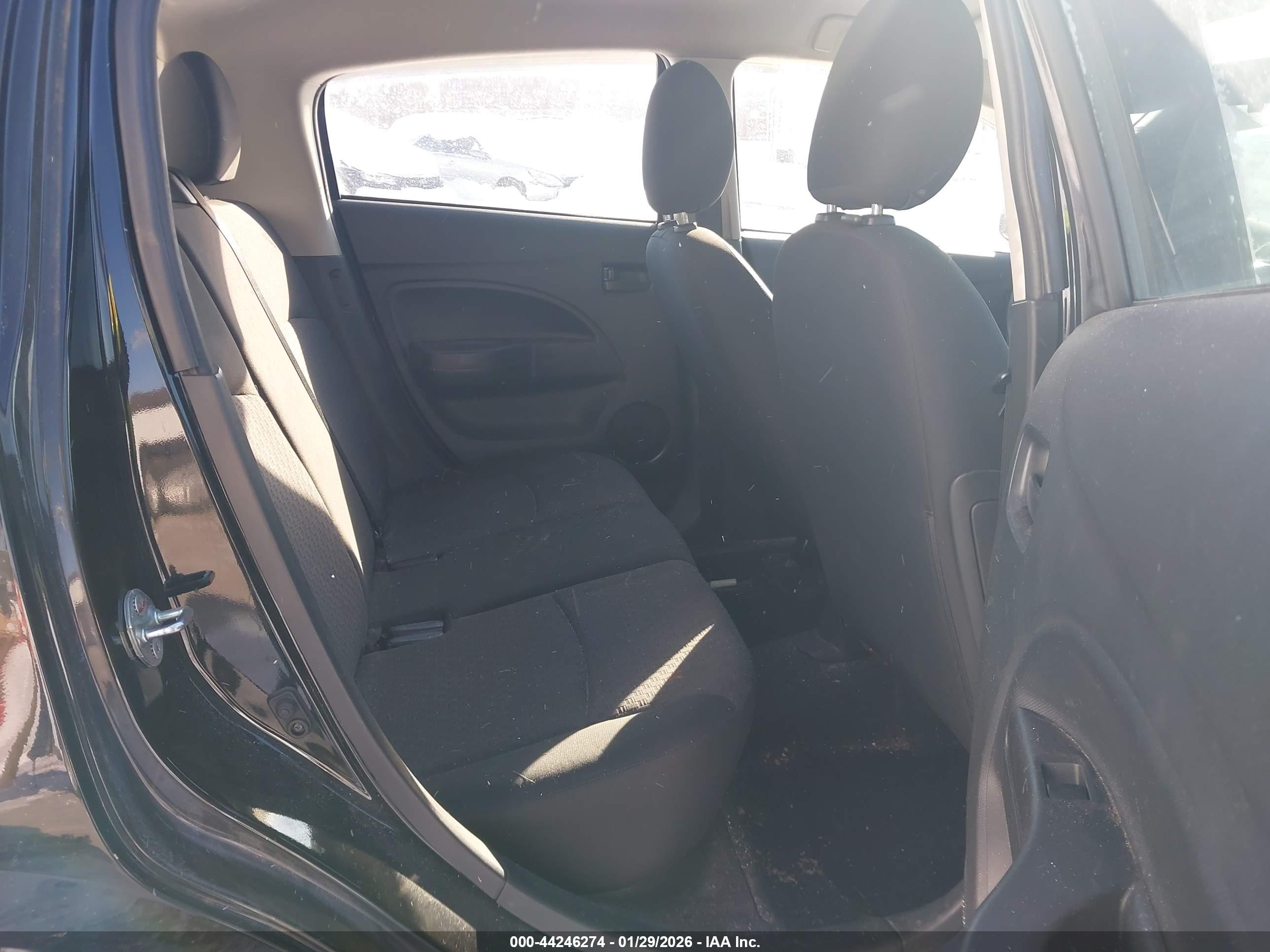 MITSUBISHI MIRAGE image 8