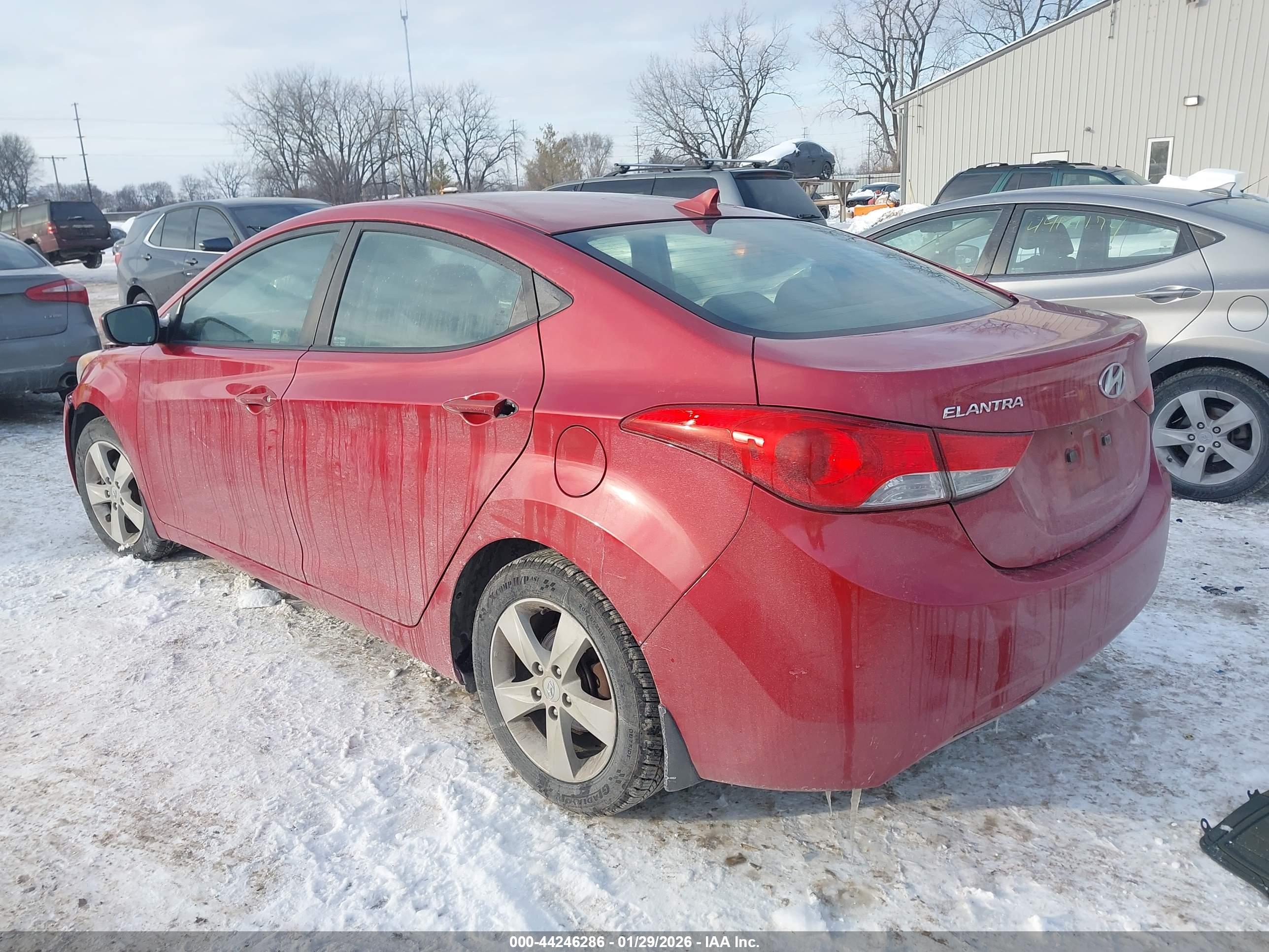HYUNDAI ELANTRA image 3