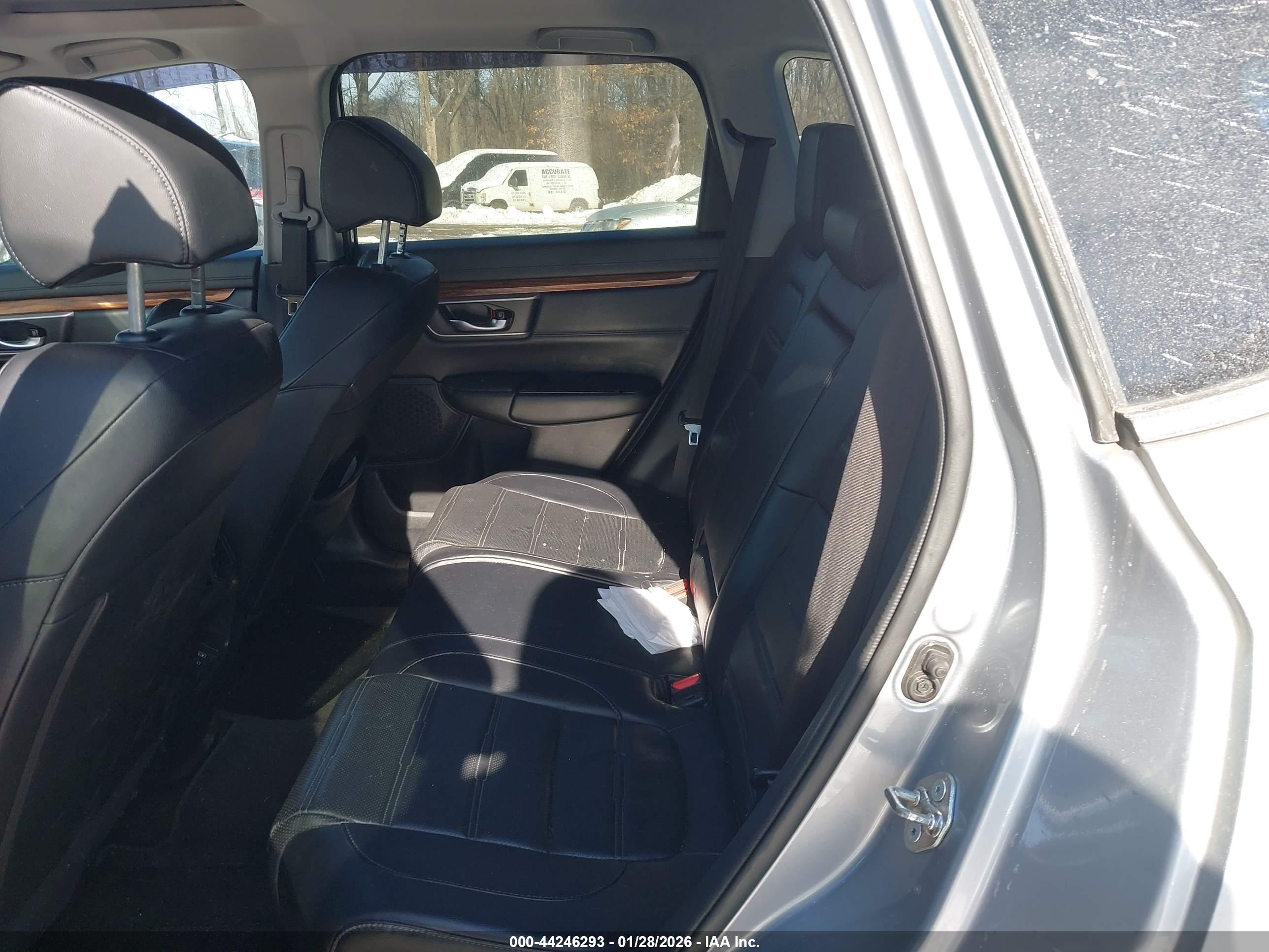 HONDA CR-V image 8