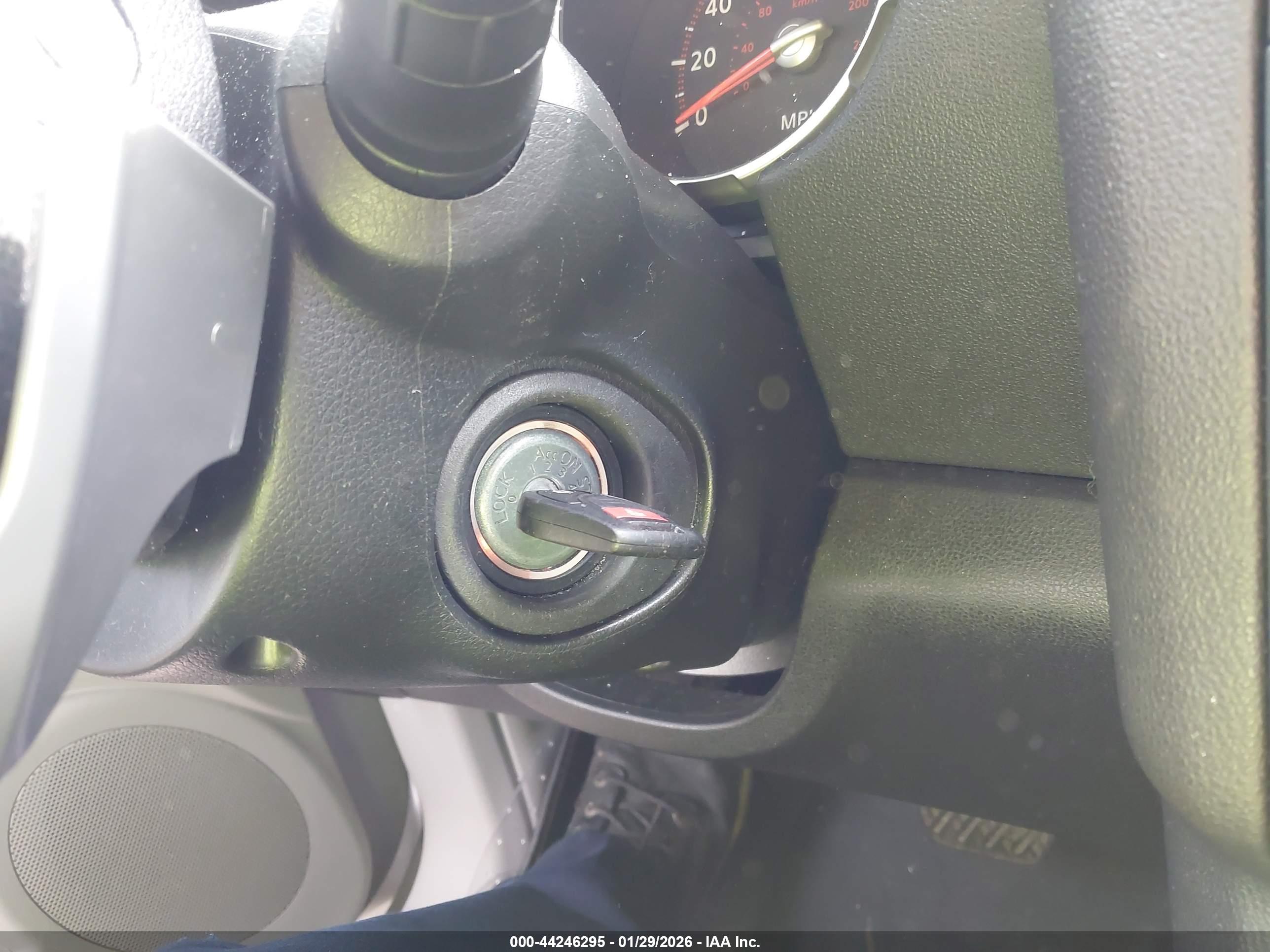 NISSAN ROGUE image 11