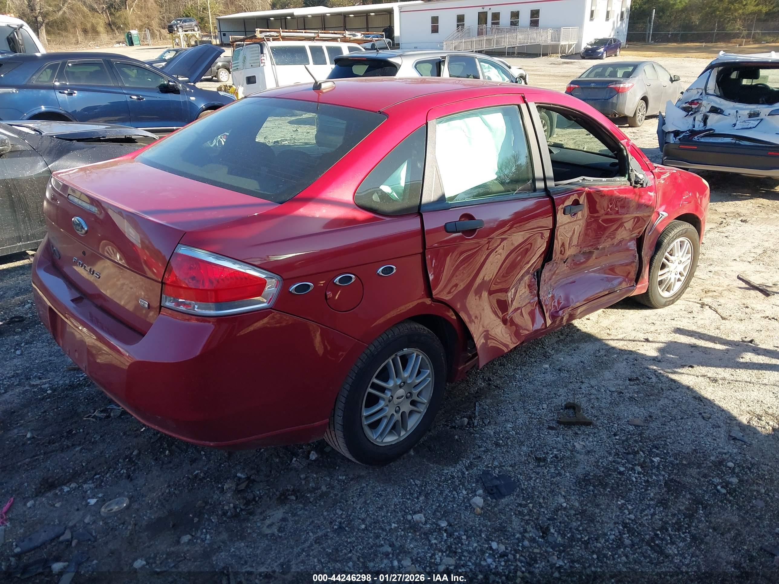 FORD FOCUS image 4